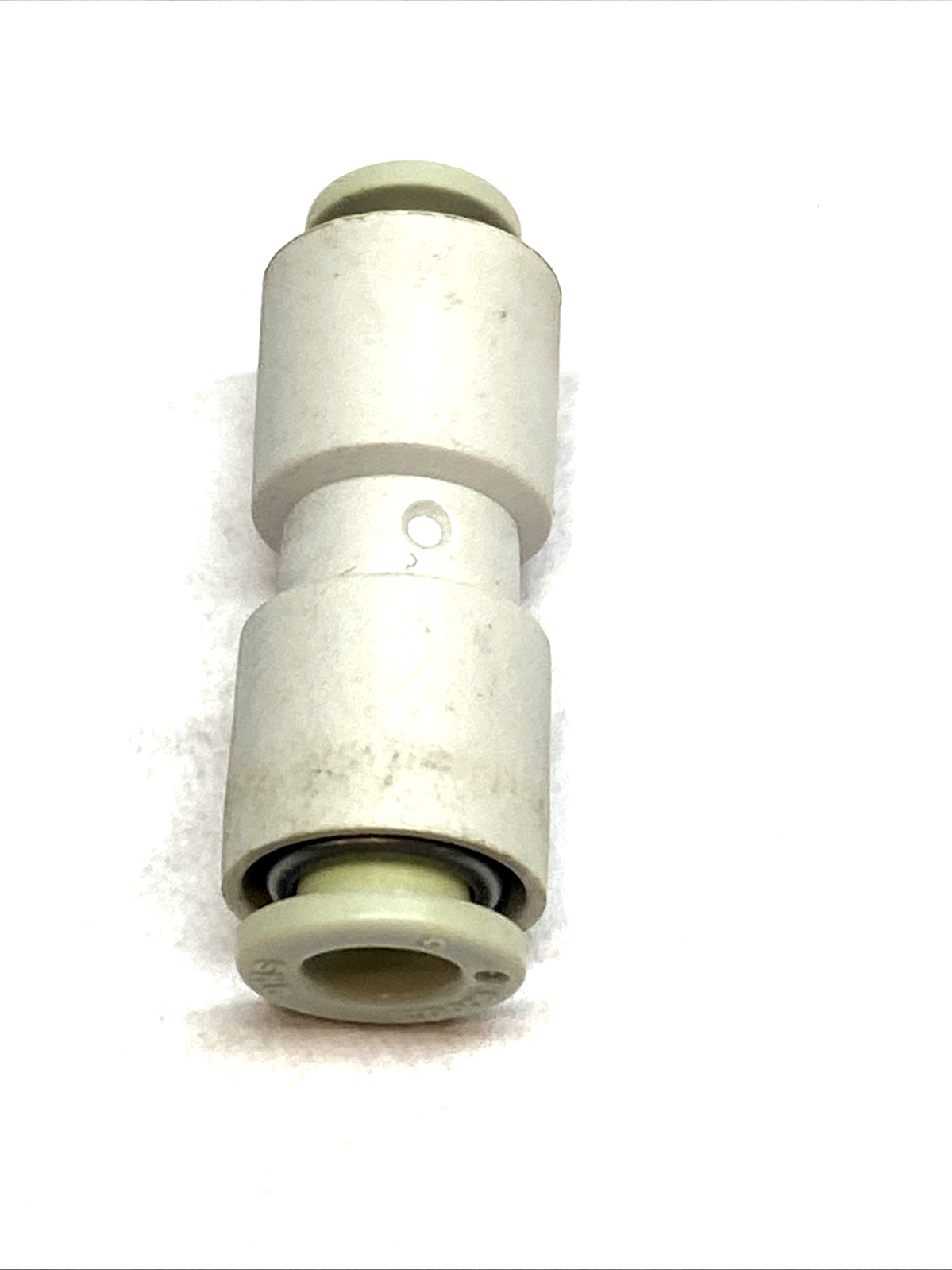 KQ2H04-06A | SMC Straight Reducer Fitting 4mmx6mm Push-In Tube LOT OF 7 - Used - Maverick Industrial Sales