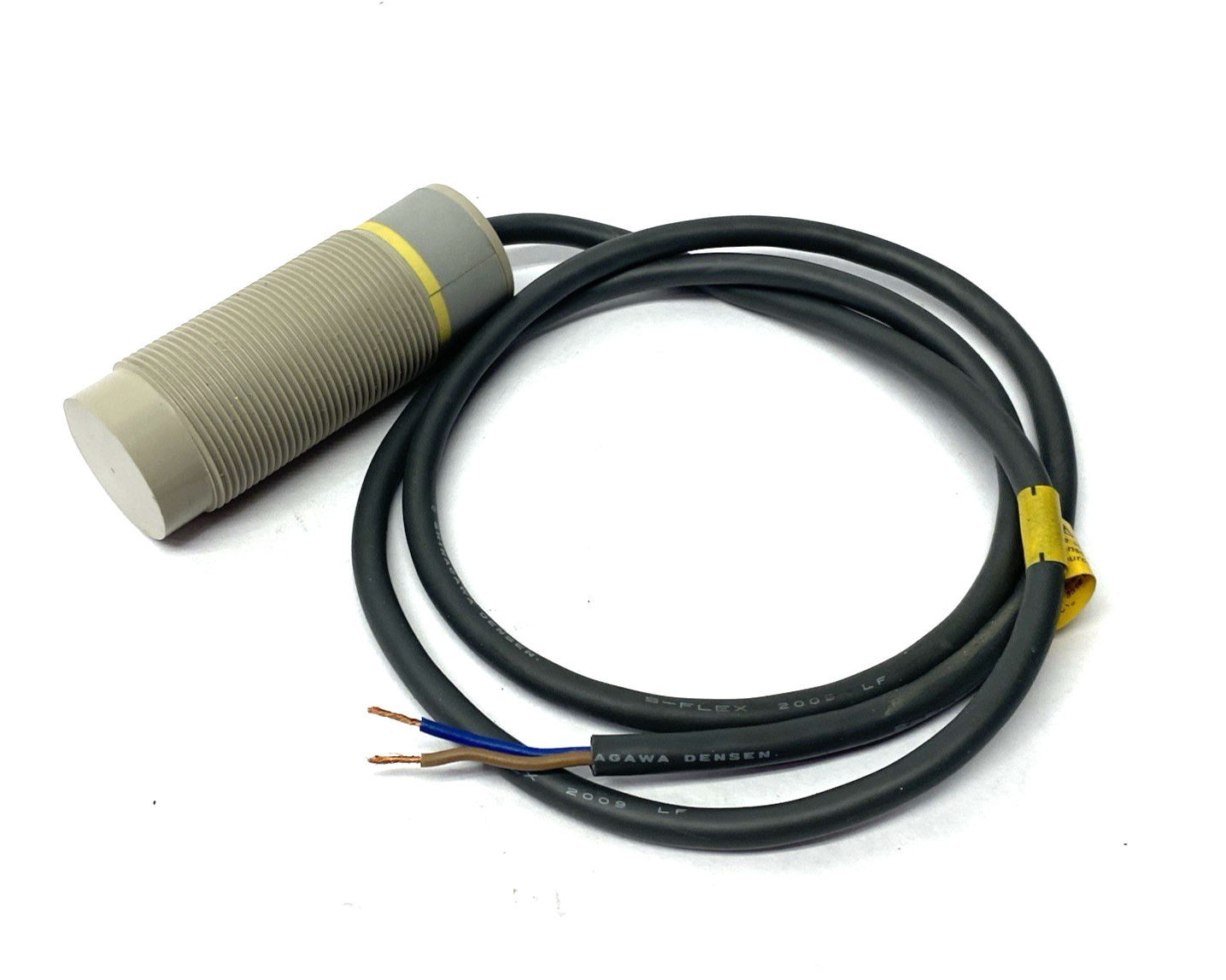 E2K-X15MY2 | Omron Capacitive Proximity Switch Cylinder type, M30 15mm - New – Open box - Maverick Industrial Sales