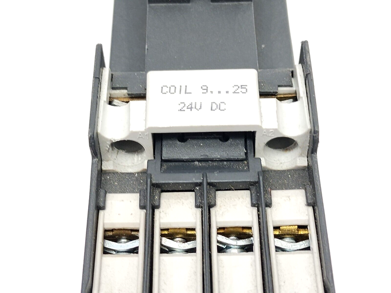 C3 Controls 300-S25N30ZC10 Contactor 3P 25A 24VDC CHIPPED PLASTIC - Maverick Industrial Sales