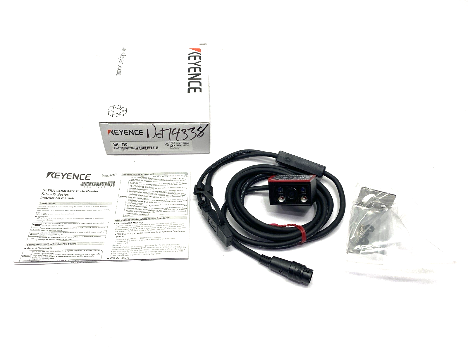 SR-710 | Keyence Ultra-Compact Fixed Type Code Reader, Middle Range - New – Open box - Maverick Industrial Sales