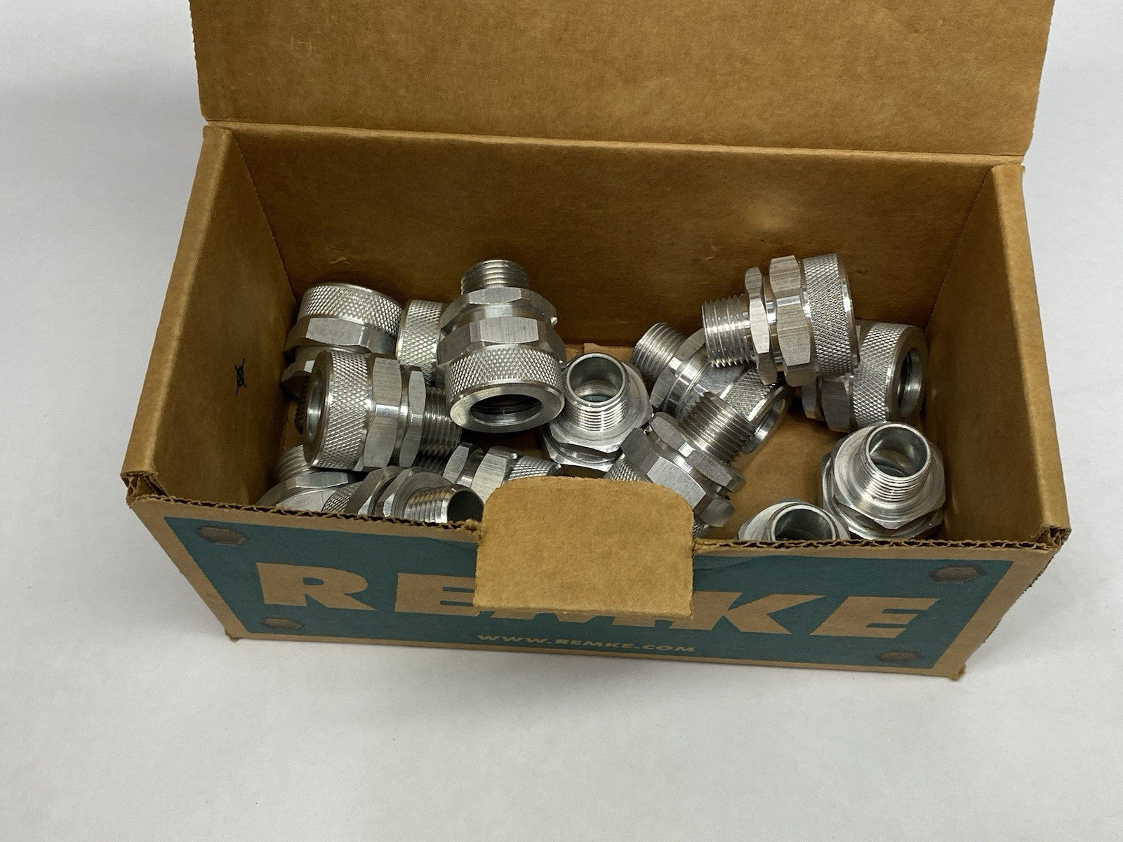 Remke RSR-200-W Cord Grip, 3/4 NPT, Cable Range, Aluminum, Form Size 3 BOX OF 15 - Maverick Industrial Sales