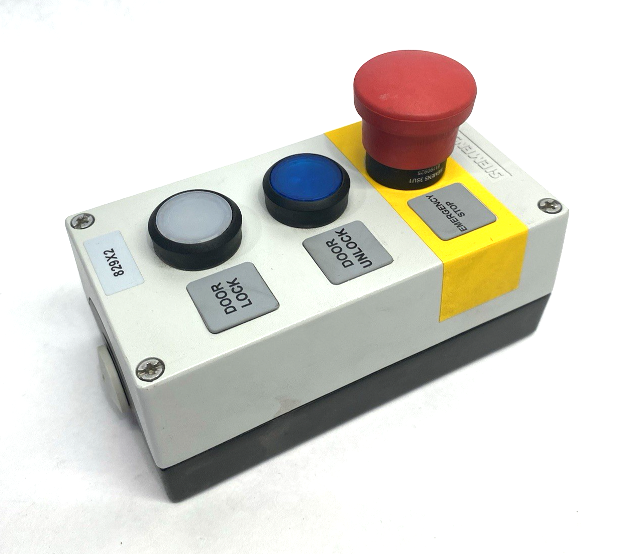 3SU1853-0AA00-0AB1 | Siemens Enclosure w/ E-Stop, Dual Illuminated Pushbuttons - Used - Maverick Industrial Sales