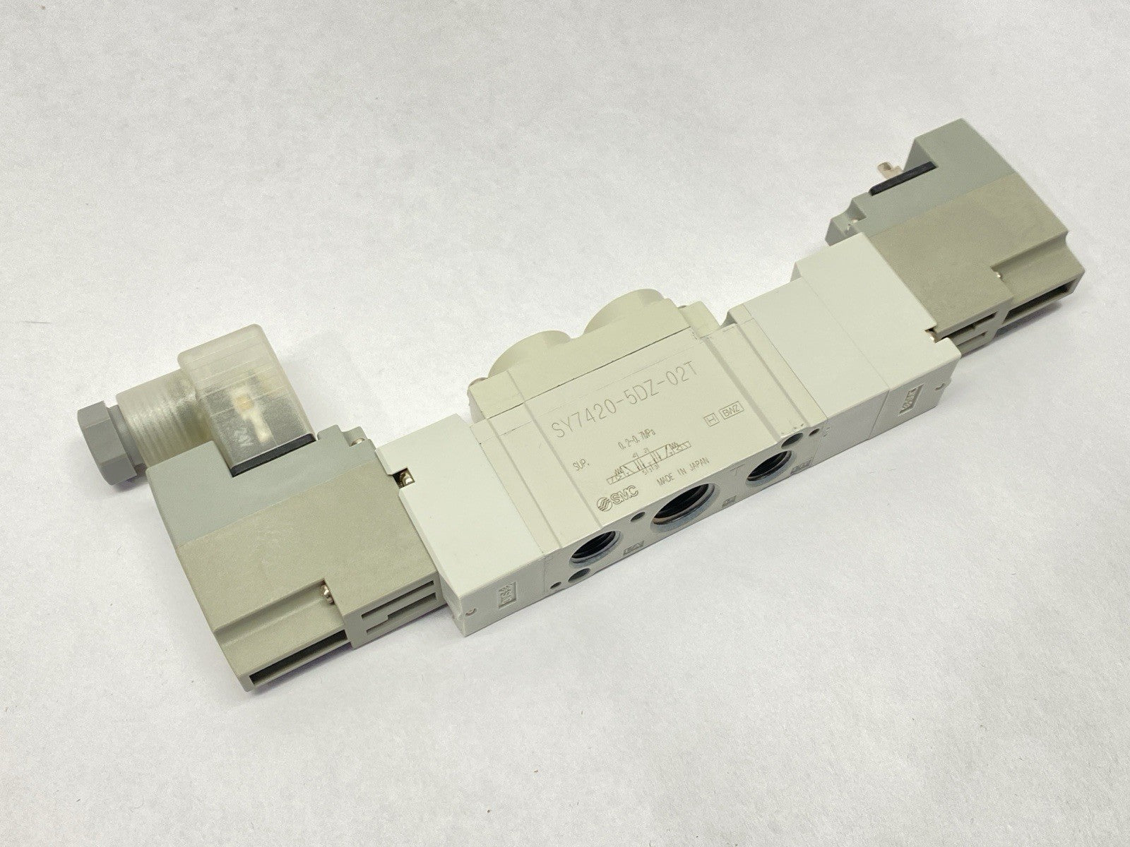 SY7420-5DZ-02T | SMC Pneumatic Solenoid Valve 3-Position 1/4" NPT - New Other - Maverick Industrial Sales