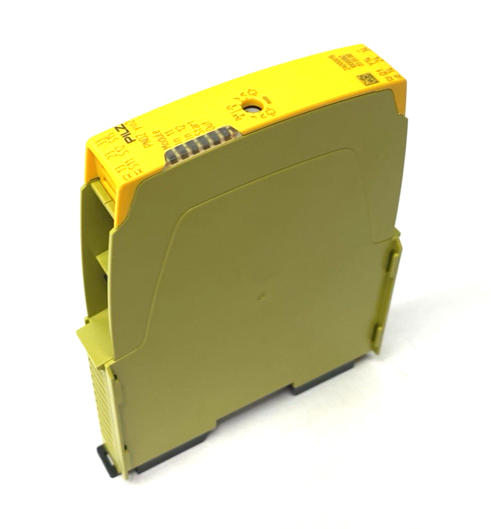 2A000015 | Pilz Safety Relay Expansion Module, 1-input Function, PNOZ yio2 2DI 3NO - New – Open box - Maverick Industrial Sales