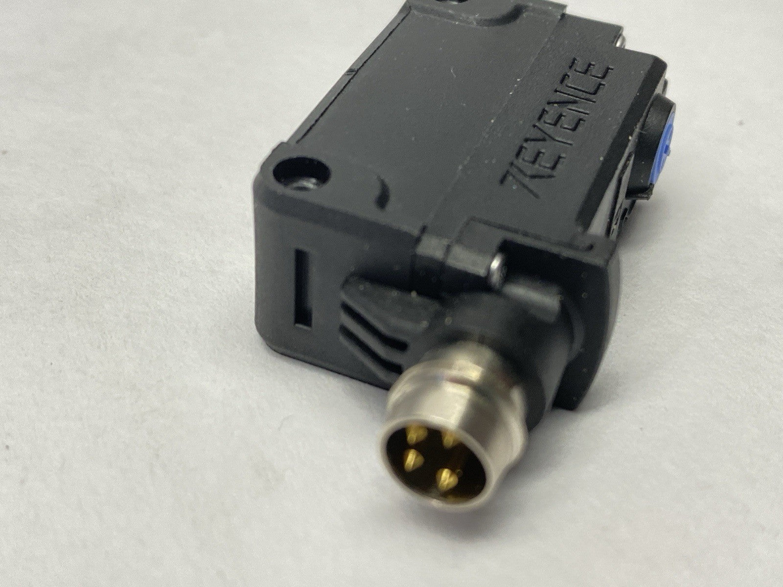 PZ-G51CPR | Keyence Photoelectric Sensor Square Transmissive Receiver M8 4-Pin - Used - Maverick Industrial Sales