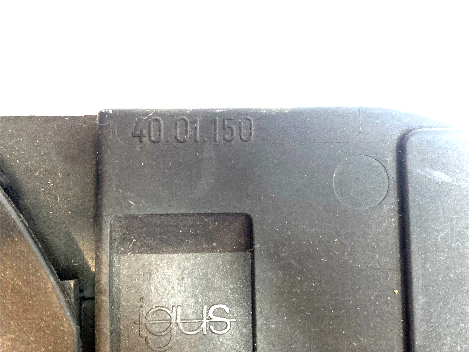 Igus 40.01.150 Energy Chain Cable Carrier 10 Links - Maverick Industrial Sales