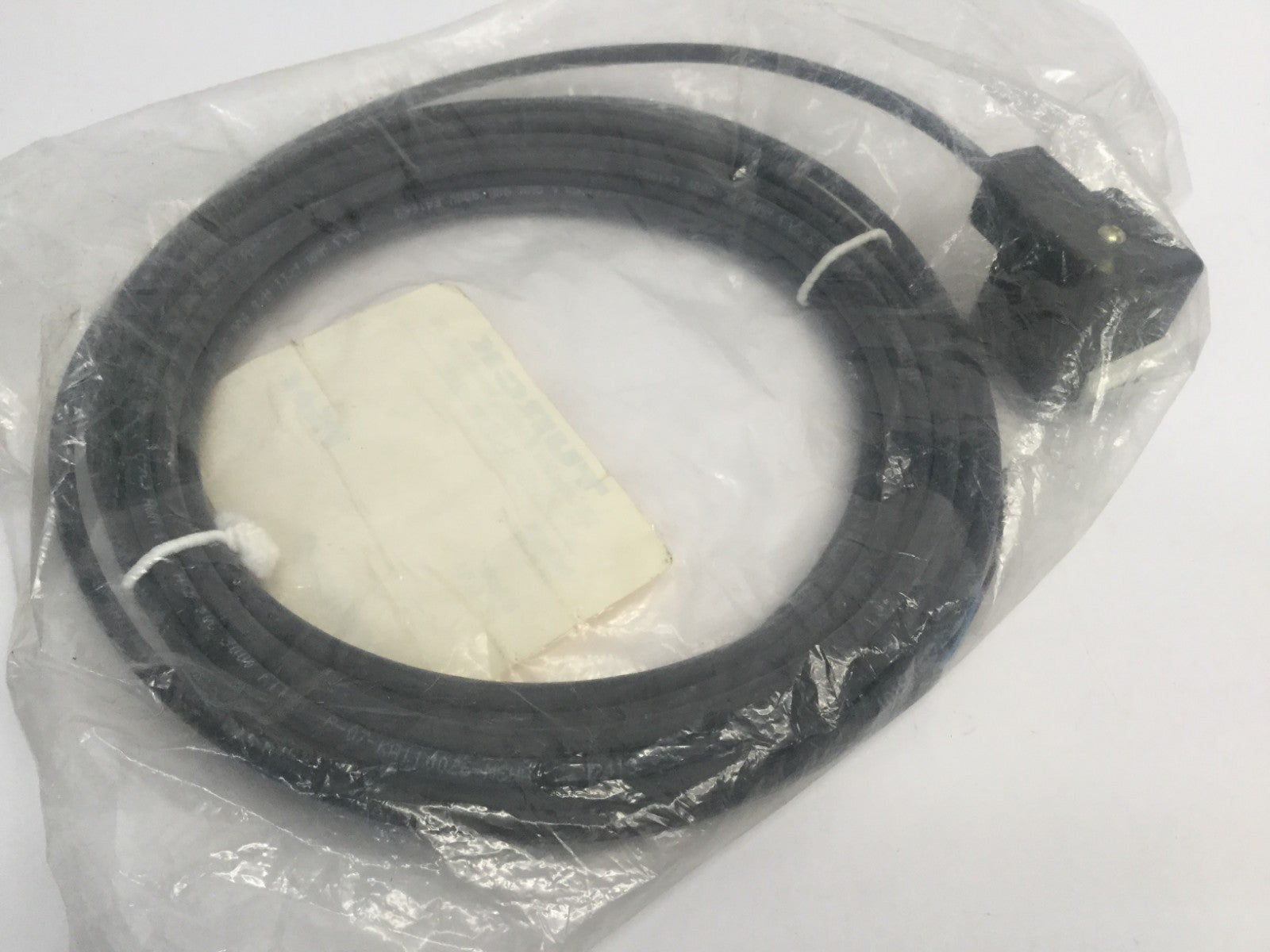 Turck U2-09784 Din Valve Plug Type A VAS 22-B587-6M - Maverick Industrial Sales