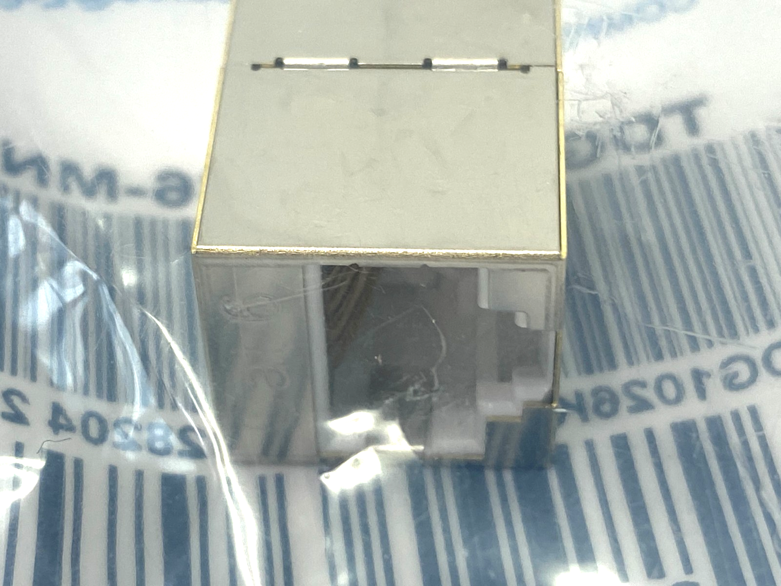 47762204