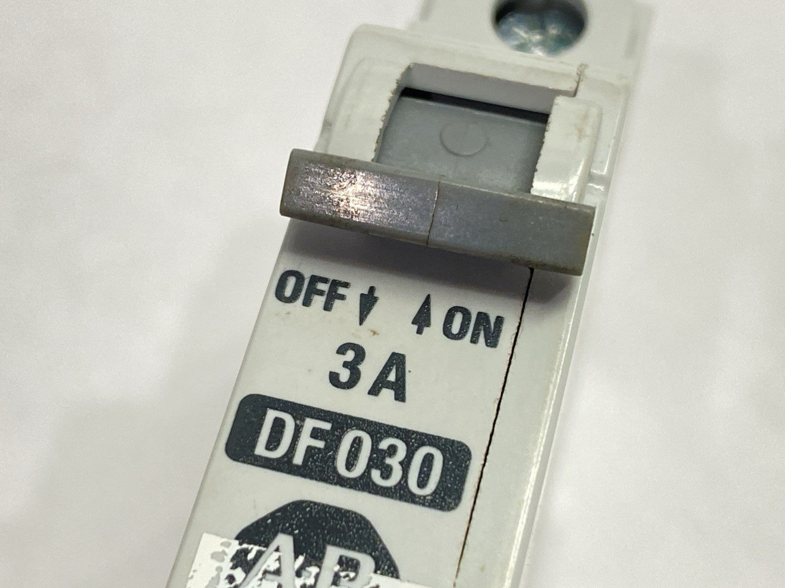 Allen Bradley 1492-CB1DF030 Ser B Circuit Breaker 1-Pole 3A 300V - Maverick Industrial Sales