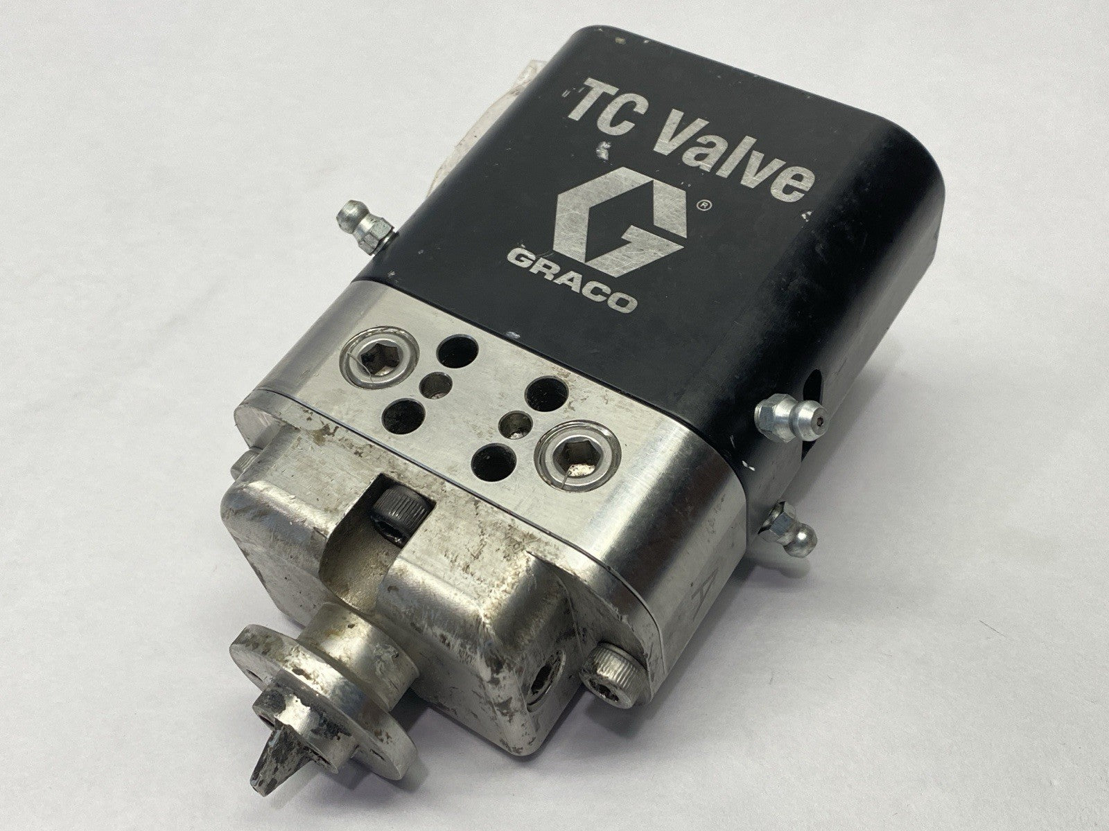 Graco 26D918 Twin Control Dispensing Valve - Maverick Industrial Sales