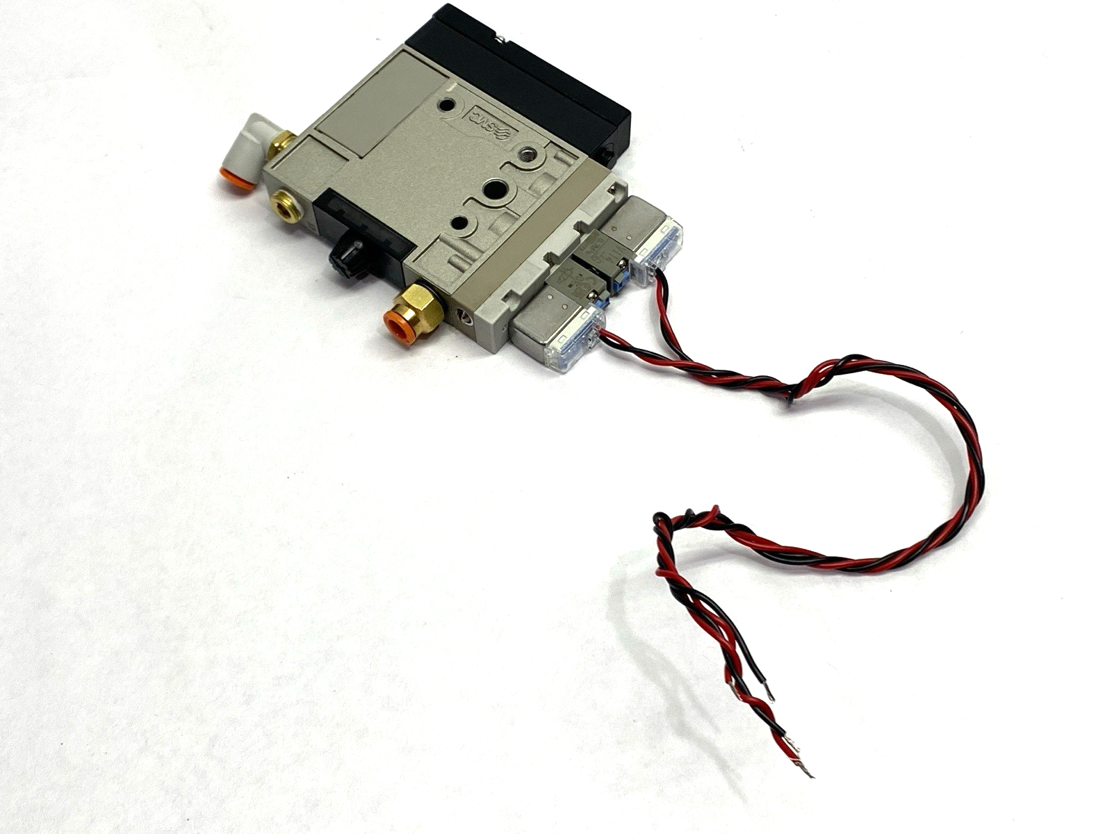 SMC ZM131HT-K5L-E55L Vacuum Generator Nozzle 24VDC w/ 2x V114-5G Solenoid Valves - Maverick Industrial Sales