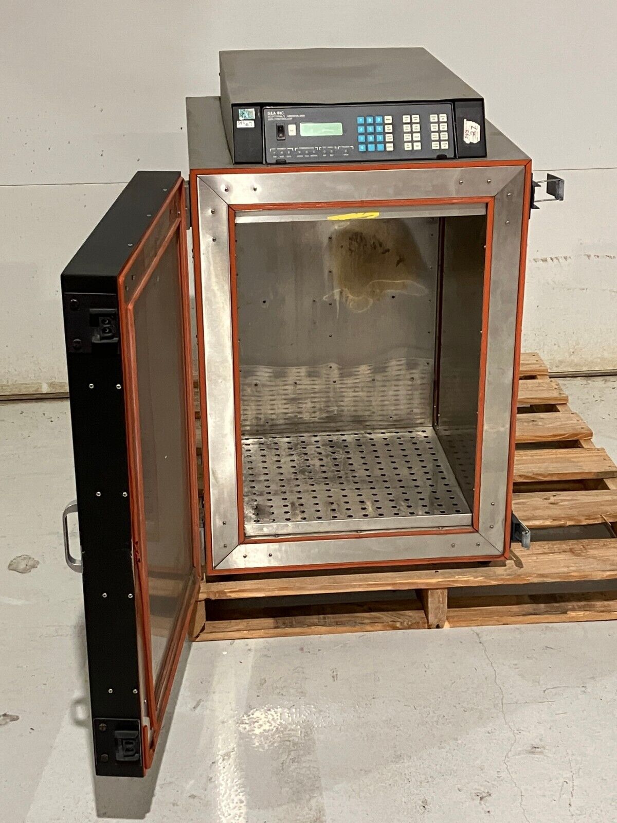 Saunders & Associates 4366 Temperature Test Chamber 2255 Controller - Maverick Industrial Sales