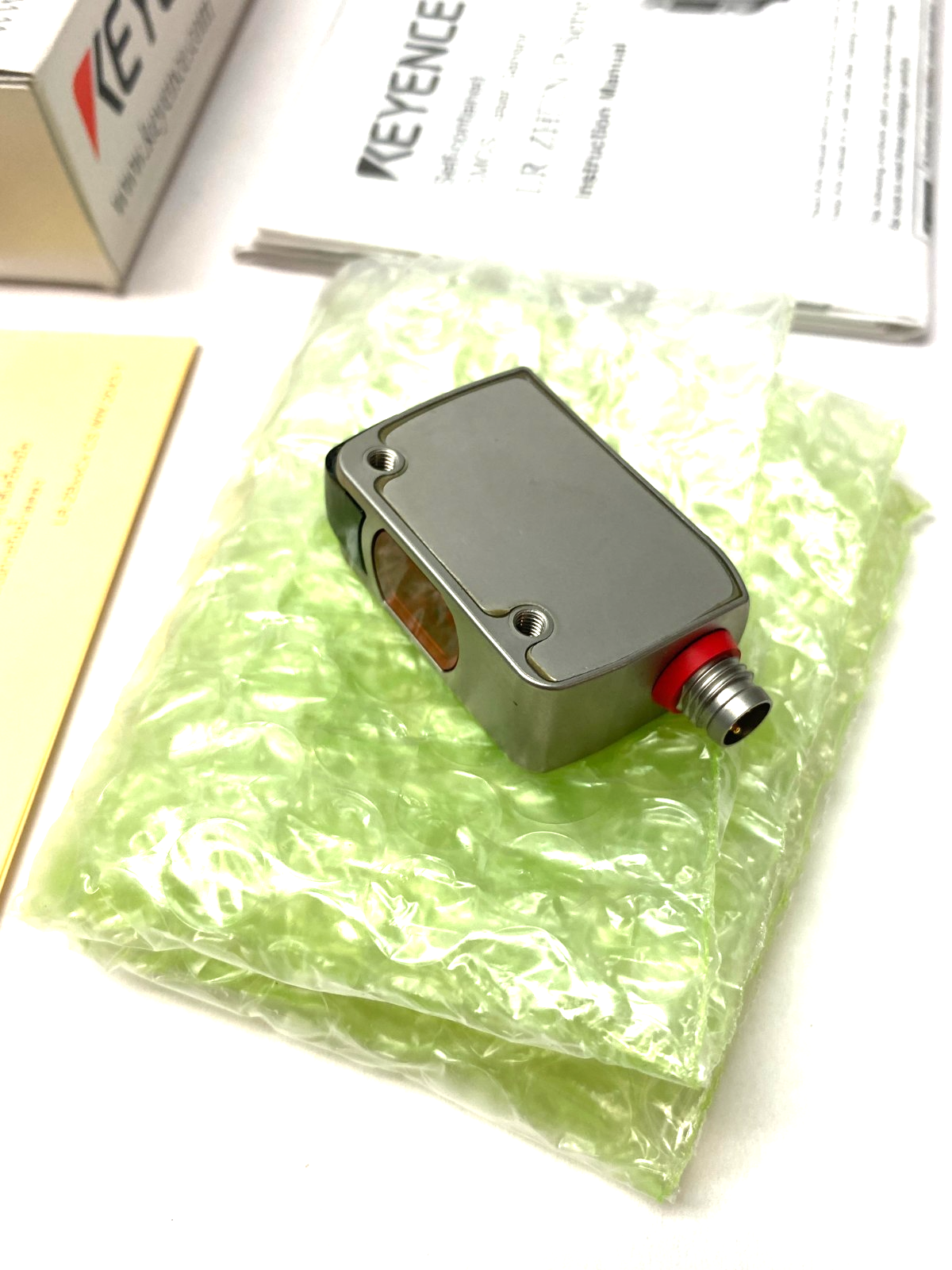 Keyence LR-ZH500C3P Self-Contained CMOS Laser Sensor M8 Connector Type 500mm - Maverick Industrial Sales