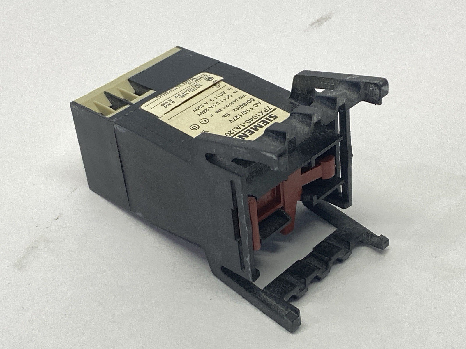 Siemens 7PX1040-1AJ20 Time Delay Relay Timer 110/127V - Maverick Industrial Sales