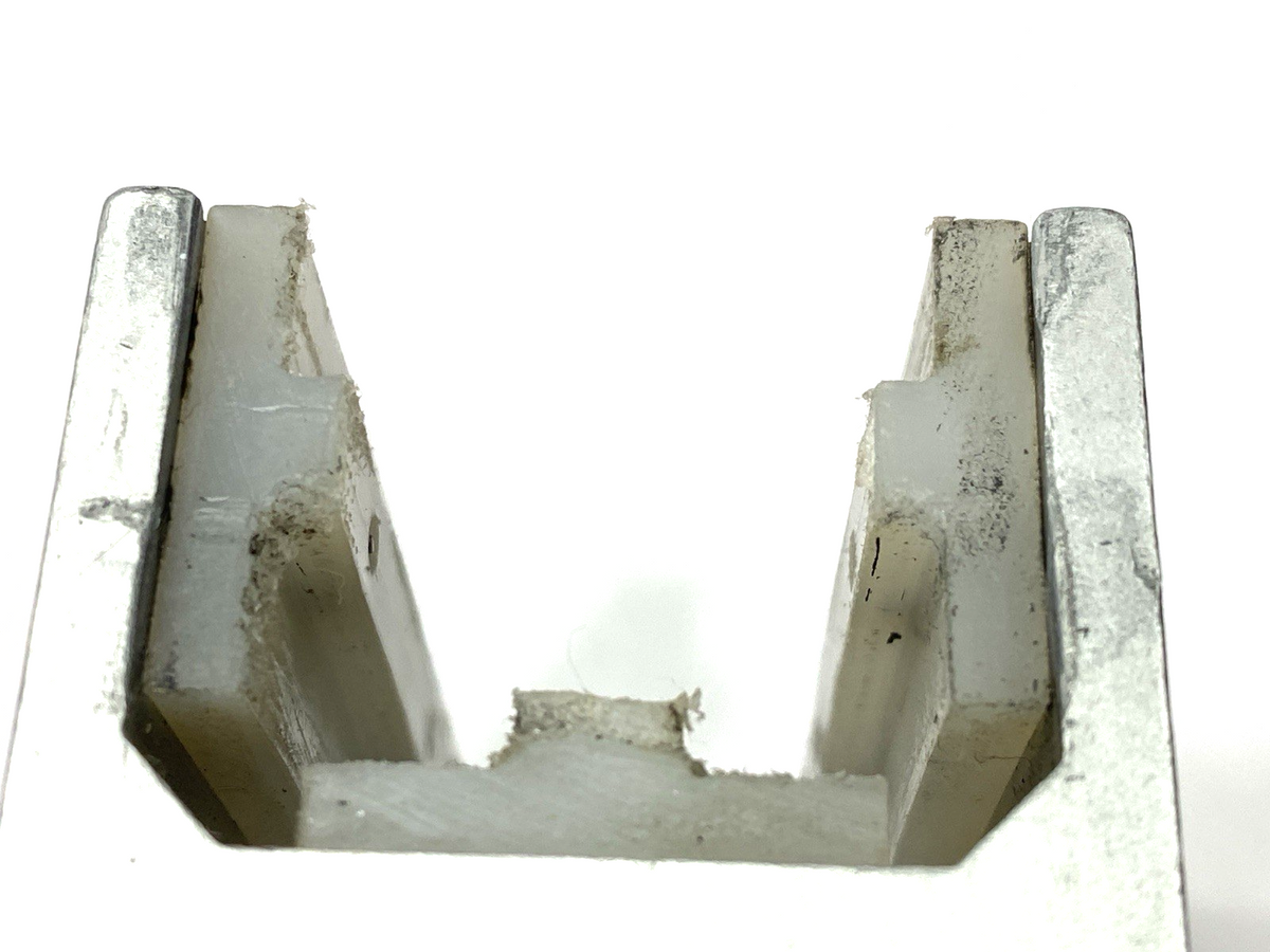 80/20 6716 3-Slot Mount Single Flange Linear Bearing 4" Length 1.624" Width - Maverick Industrial Sales