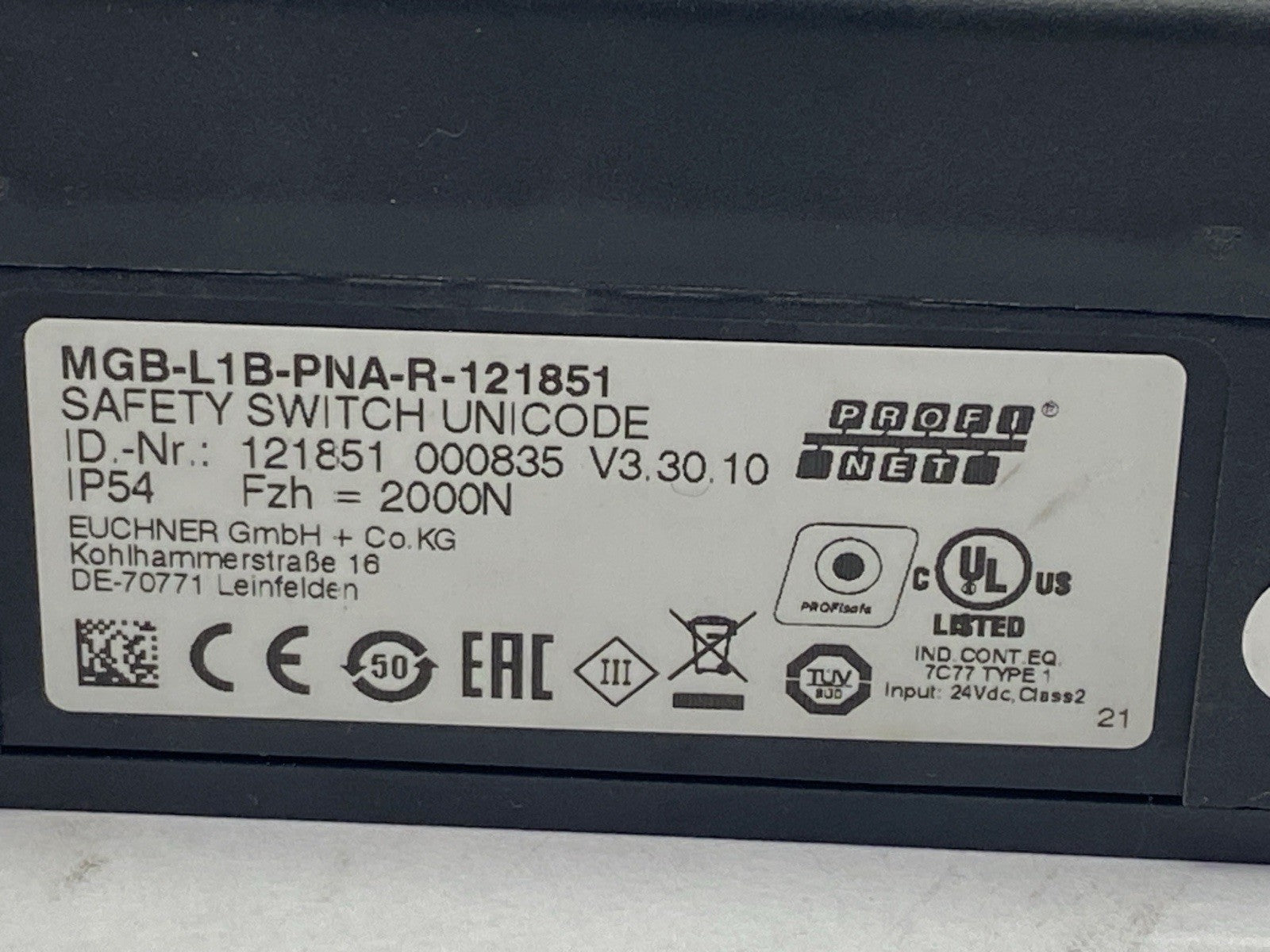 MGB-L1B-PNA-R-121851 | Euchner Multifunction Gate Box Safety Switch 121851 - Used - Maverick Industrial Sales