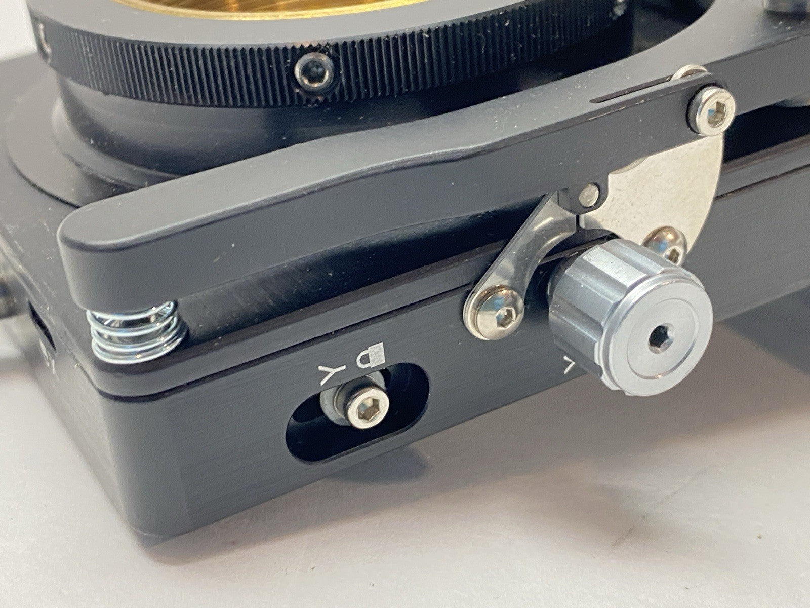 LP-2A | Newport Precision Lens X/Y Positioner 2" Lens 100TPI - Used - Maverick Industrial Sales