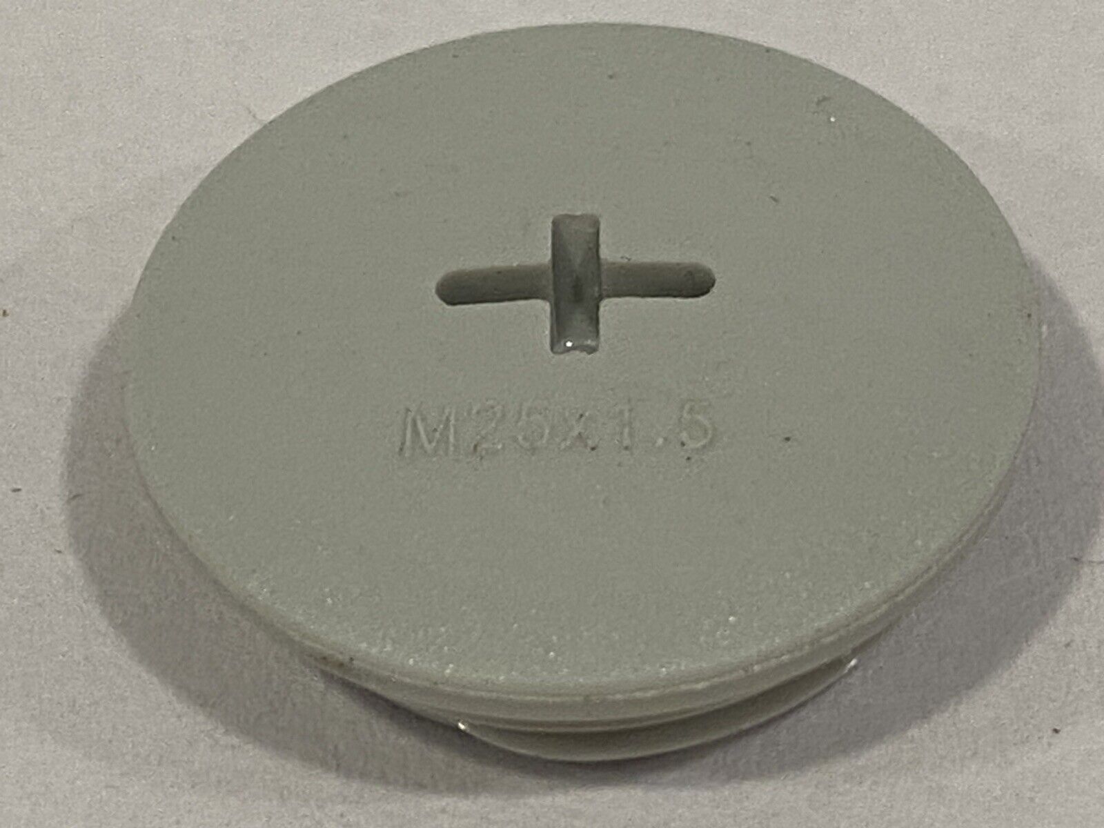 Schlegel Bimed BMBS-13 (Y)(+)(TL6) Round Polymide Plug M25 x 1.5 LOT OF 100 - Maverick Industrial Sales
