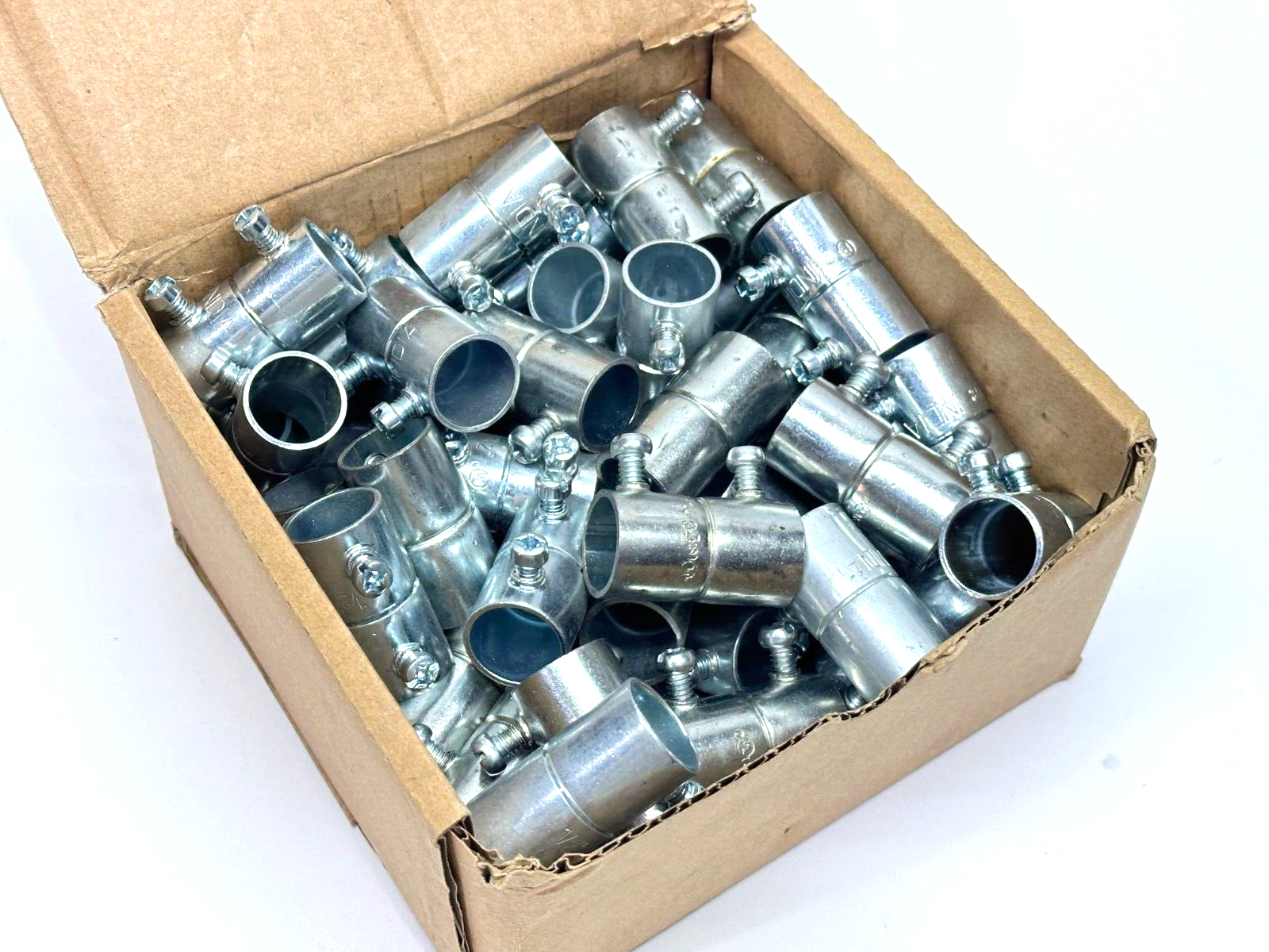 Cooper Crouse-Hinds 460 Set Screw Type Coupling EMT Conduit 1/2" LOT OF 60 - Maverick Industrial Sales