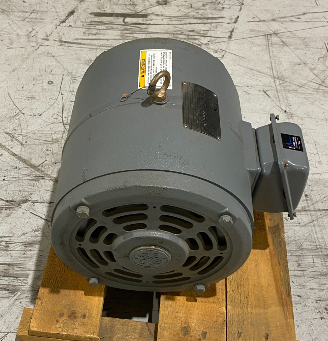 General Electric 5KE184AC205C 3-Phase AC Motor 5HP 1740rpm 230/460V S2511 - Maverick Industrial Sales