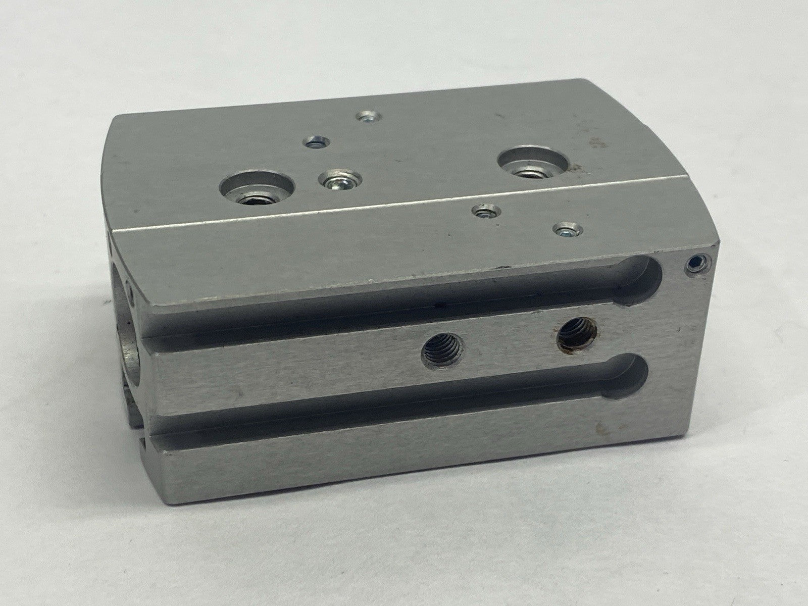 Festo HGPL-14-20-A-B Parallel Gripper 20mm Stroke Per Jaw 3361479 - Maverick Industrial Sales