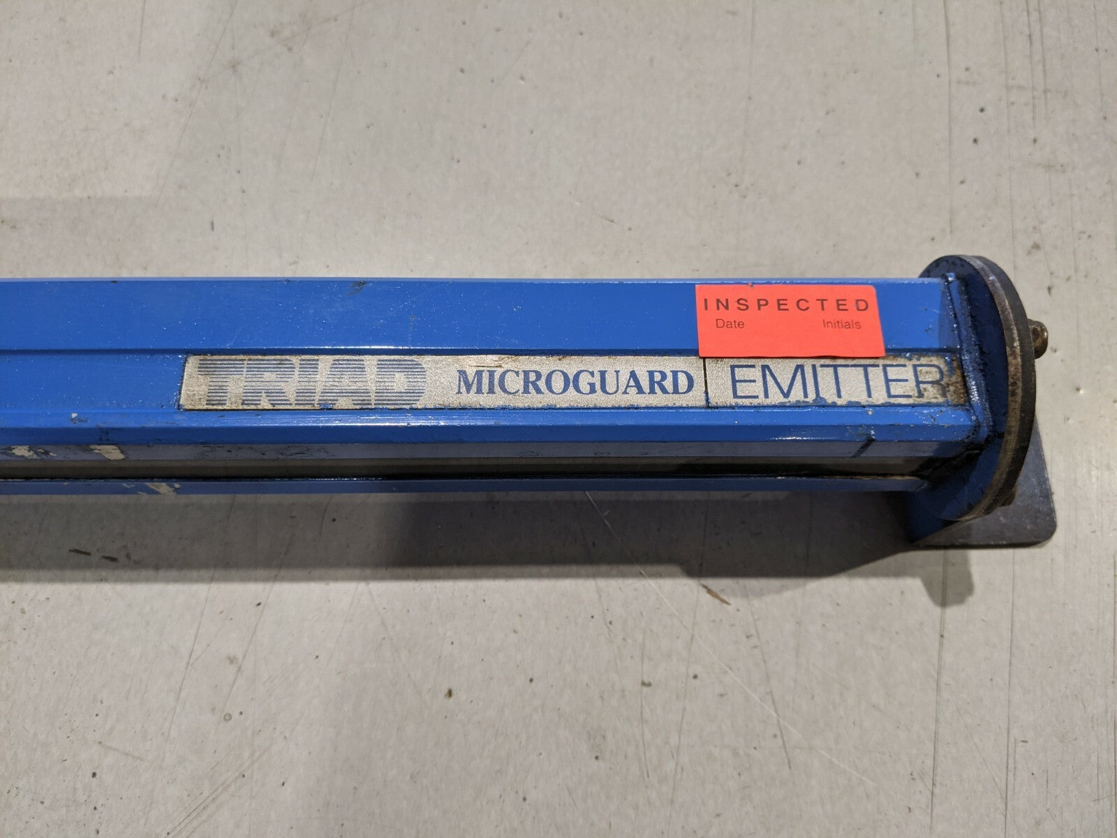 TRIAD MG-36-AB-AU Microguard Light Curtain Emitter - Maverick Industrial Sales