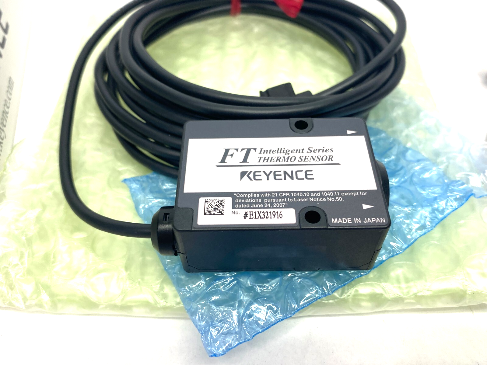 Keyence FT-H20 Mid to Low Temperature Sensor Head Unlimited Detecting Distance - Maverick Industrial Sales