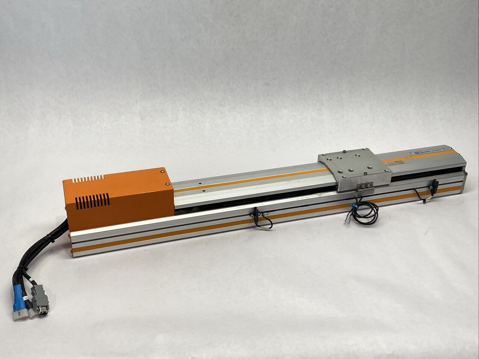 Hanmi AutoNet Linear Slide Actuator 700mm Length 440mm Stoke - Maverick Industrial Sales