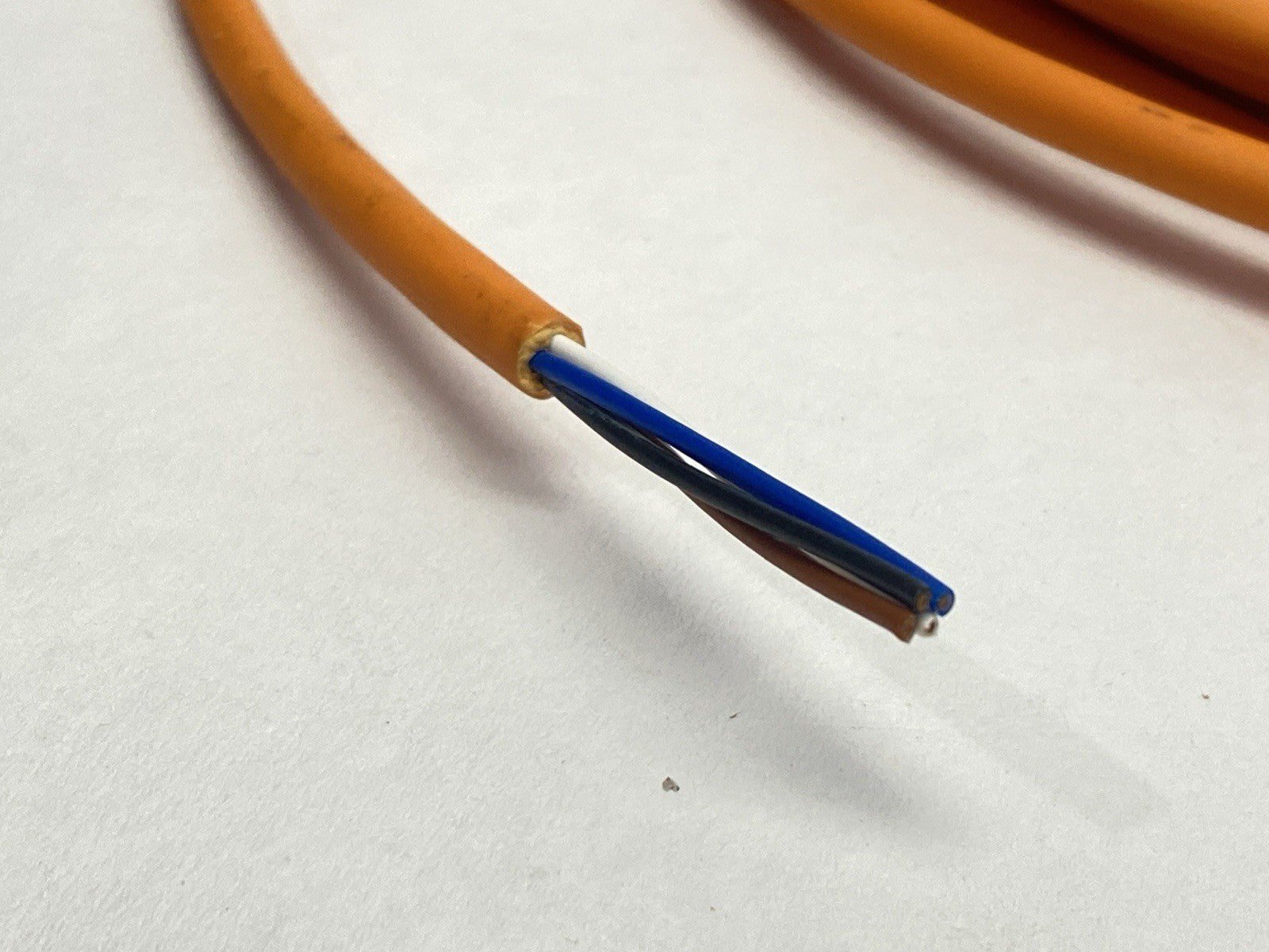 V1-G-OR5M-POC | Pepperl+Fuchs Connection Cable Female M12 4-Pin 5m 221857 - New – Open box - Maverick Industrial Sales