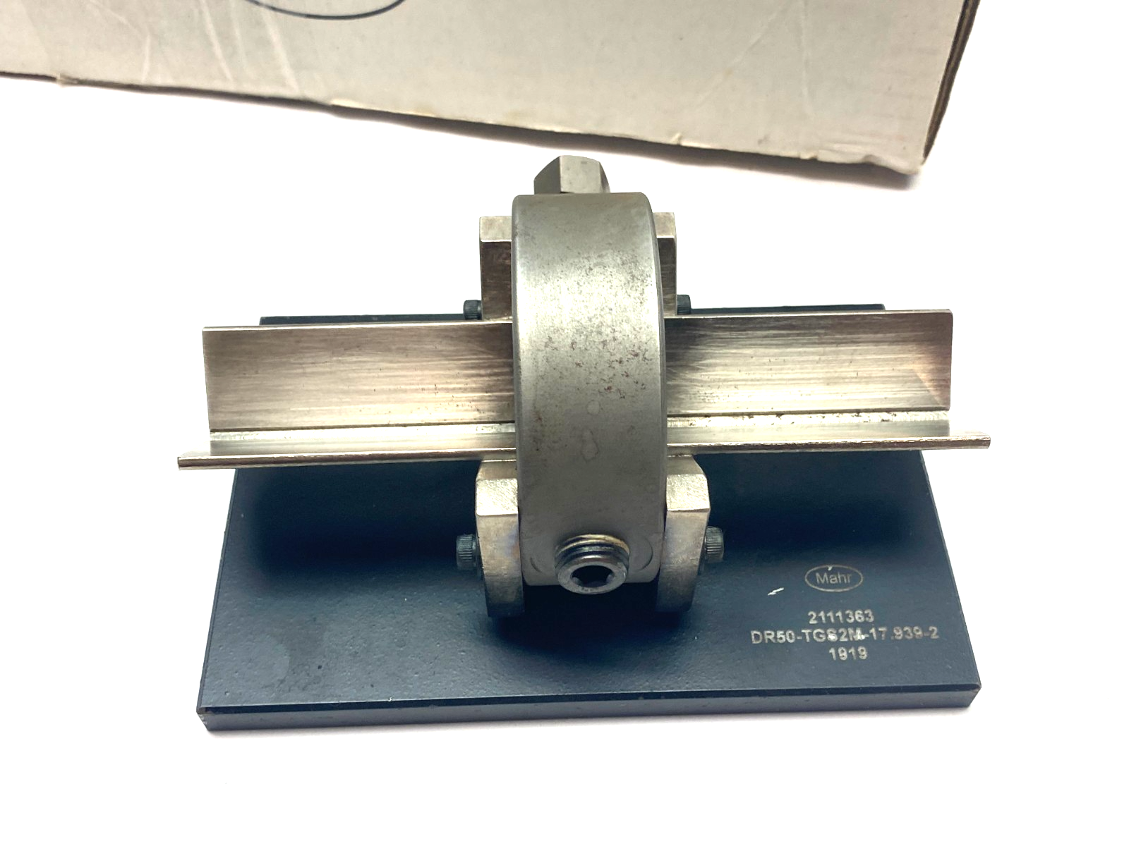 Mahr 2111362 Dimensionair 2-Jet Air Ring Gauge DR50-TGS2M-17.939-1 w/ Base Plate - Maverick Industrial Sales