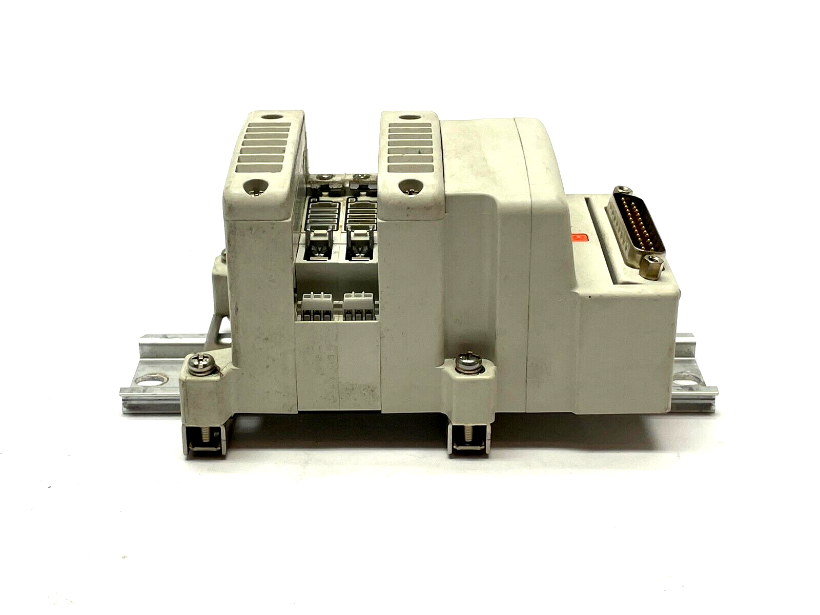 VV5QC11-02N3FD0-DS | SMC Base Mount Plug-In Manifold - Used - Maverick Industrial Sales
