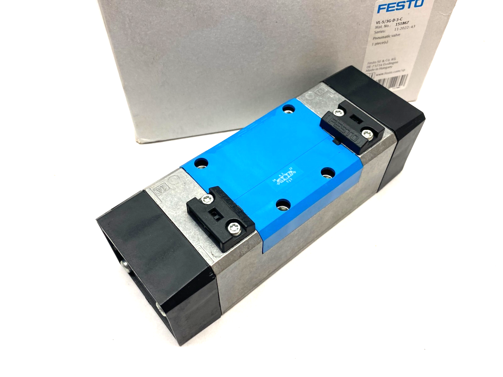 Festo VL-5/3G-D-3-C Pneumatic Valve 5/3, Closed 151867 - Maverick Industrial Sales