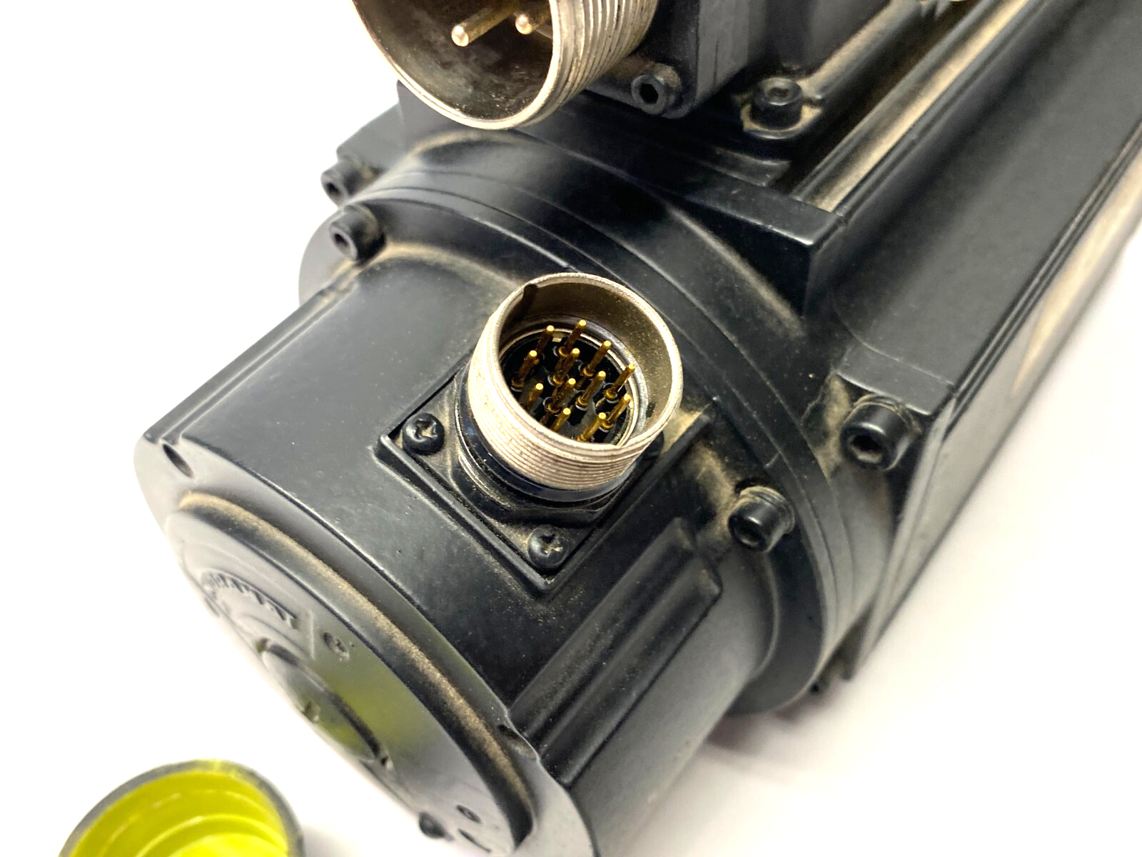 Rexroth Indramat MDD071B-N-040-N2S-095GA0 Servo Motor 3-Phase, R911265186 - Maverick Industrial Sales