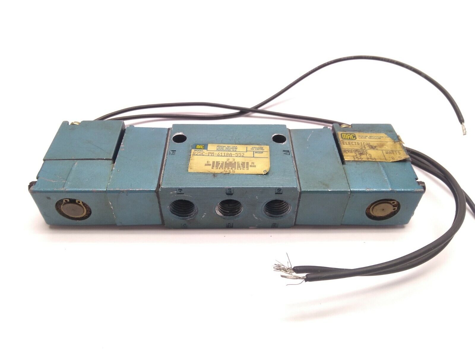 Mac Valves 825C-PM-611BA-552 Dual Solenoid Valve w 24V Coils - Maverick Industrial Sales