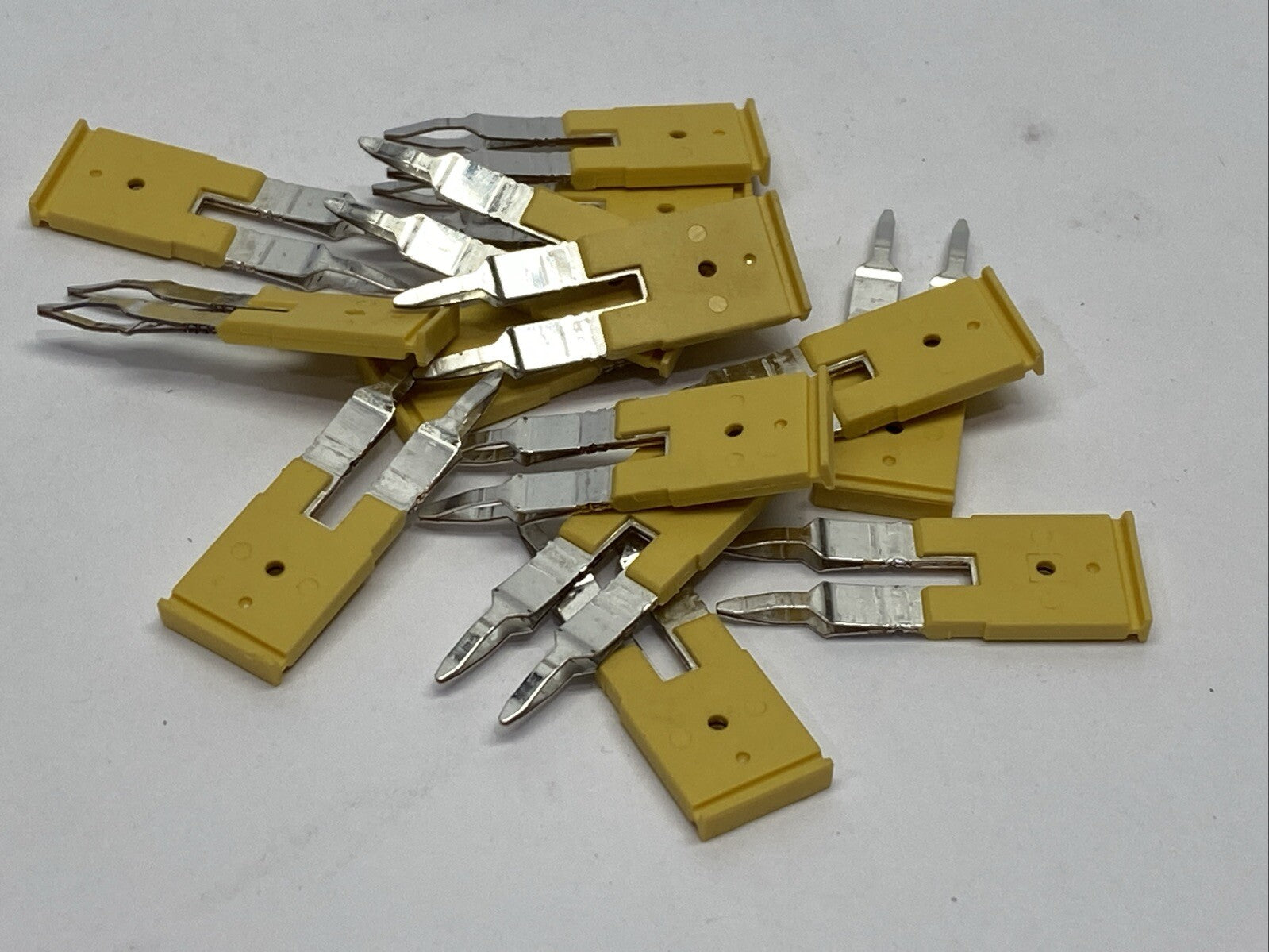 Allen Bradley 1492-CJK6-2 Ser A Plug In Center Jumper LOT OF 14 - Maverick Industrial Sales