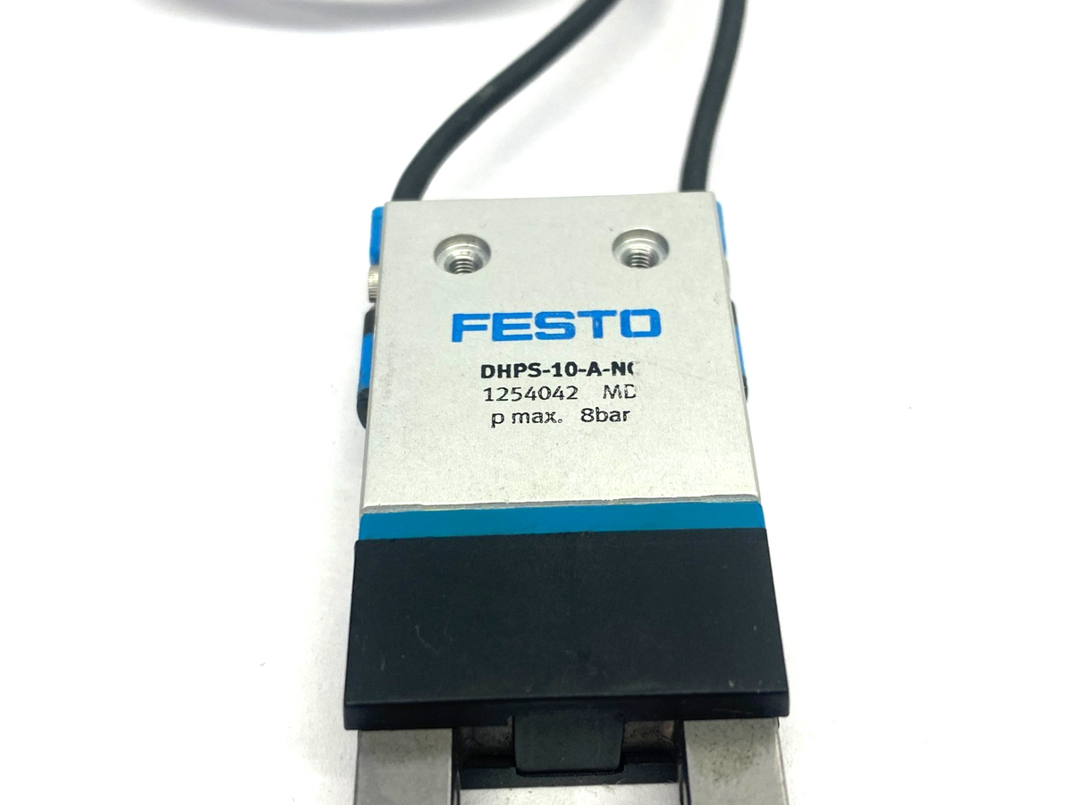 DHPS-10-A-NC | Festo Parallel Gripper 3mm Stroke 254042 w/ Dual Proximity Sensors - Used - Maverick Industrial Sales