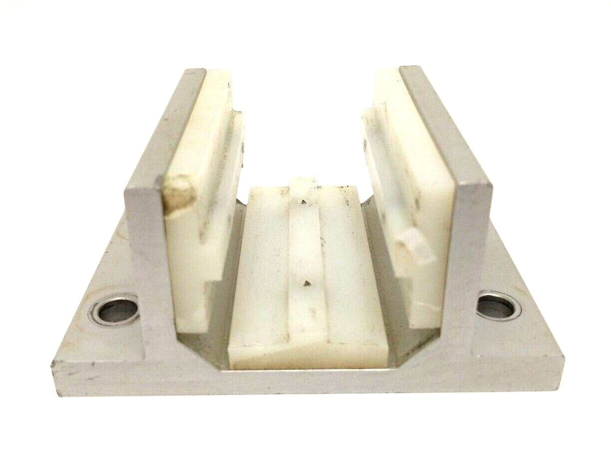 6825 | 80/20 3-Slot Mount Double Flange Aluminum Linear Bearing DAMAGED PLASTIC - Used - Maverick Industrial Sales