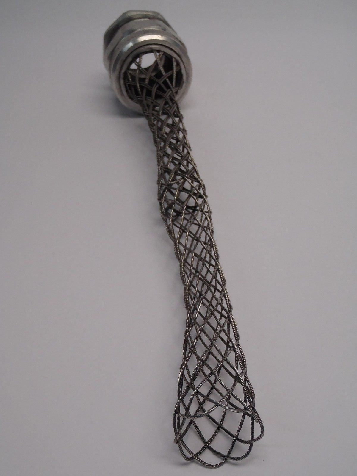 RSR-5625-E | Remke Cord Grip Aluminum 1-1/2" NPT Cable Range 1.438 - 1.562 w/ Mesh - Used - Maverick Industrial Sales