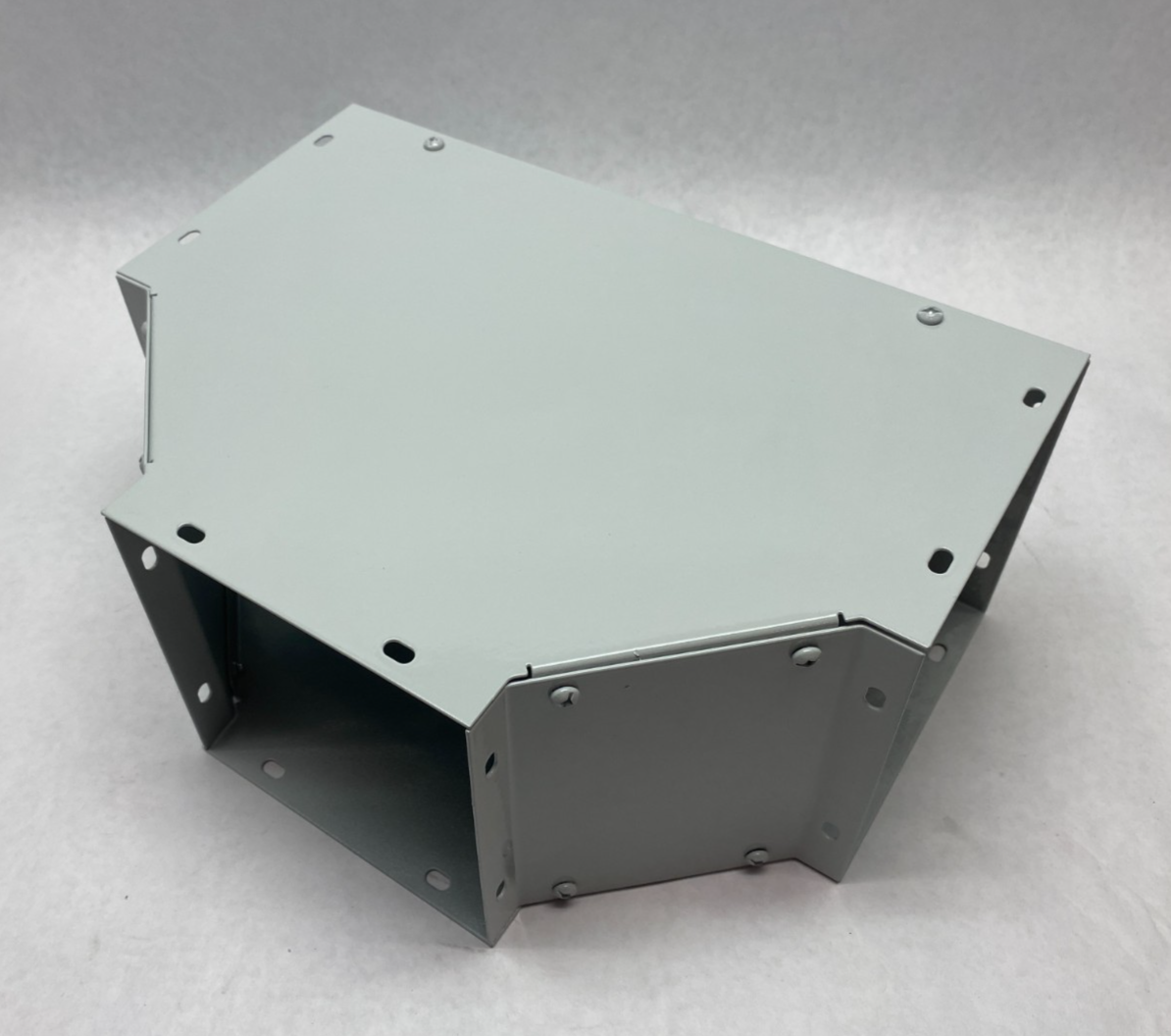 F66T | Hoffman nVent Sweep Tee Wireway Fitting 6" x 6" PAINTED WHITE - New – Open box - Maverick Industrial Sales