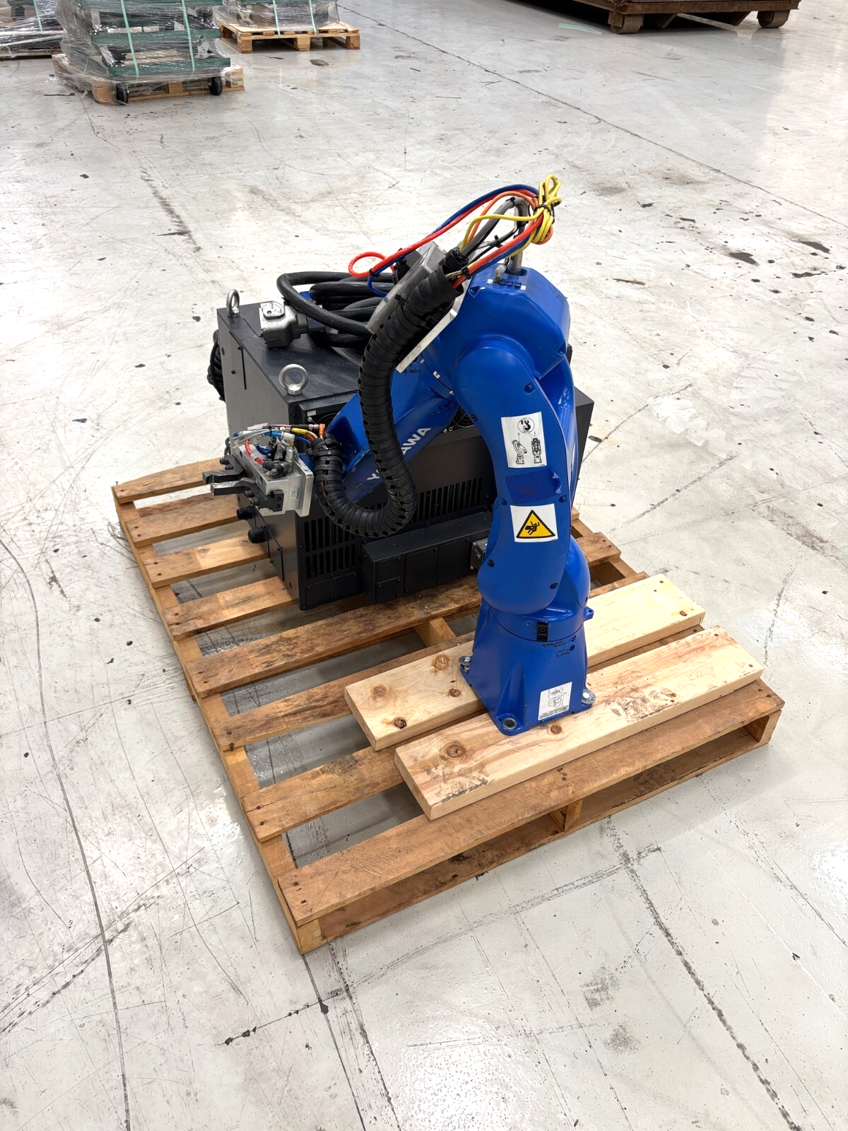 Yaskawa YR-1-06VX8-A00 Robot System YRC1000/GP8 Controller, Teach Pendant, Cable - Maverick Industrial Sales
