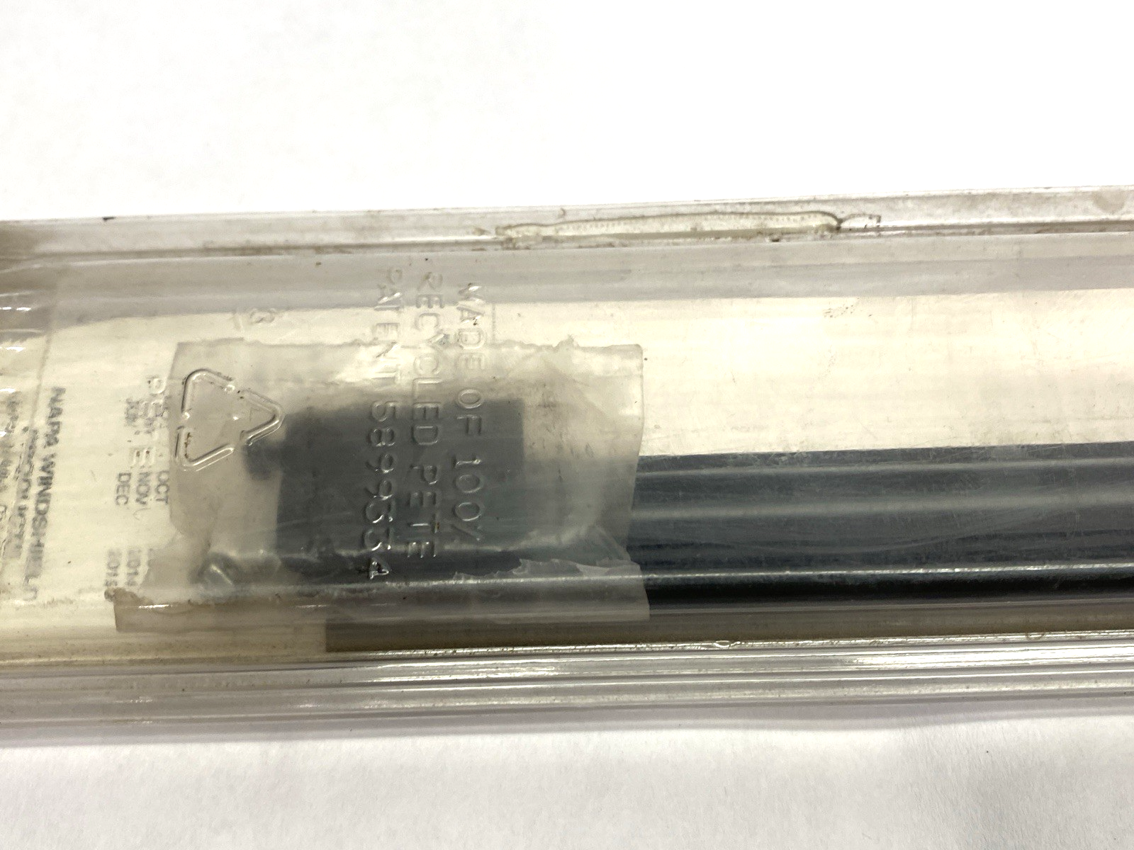 60-1651 | NAPA Fleet Edge Heavy Duty Windshield Wiper Blade LOT OF 2 - New - Maverick Industrial Sales