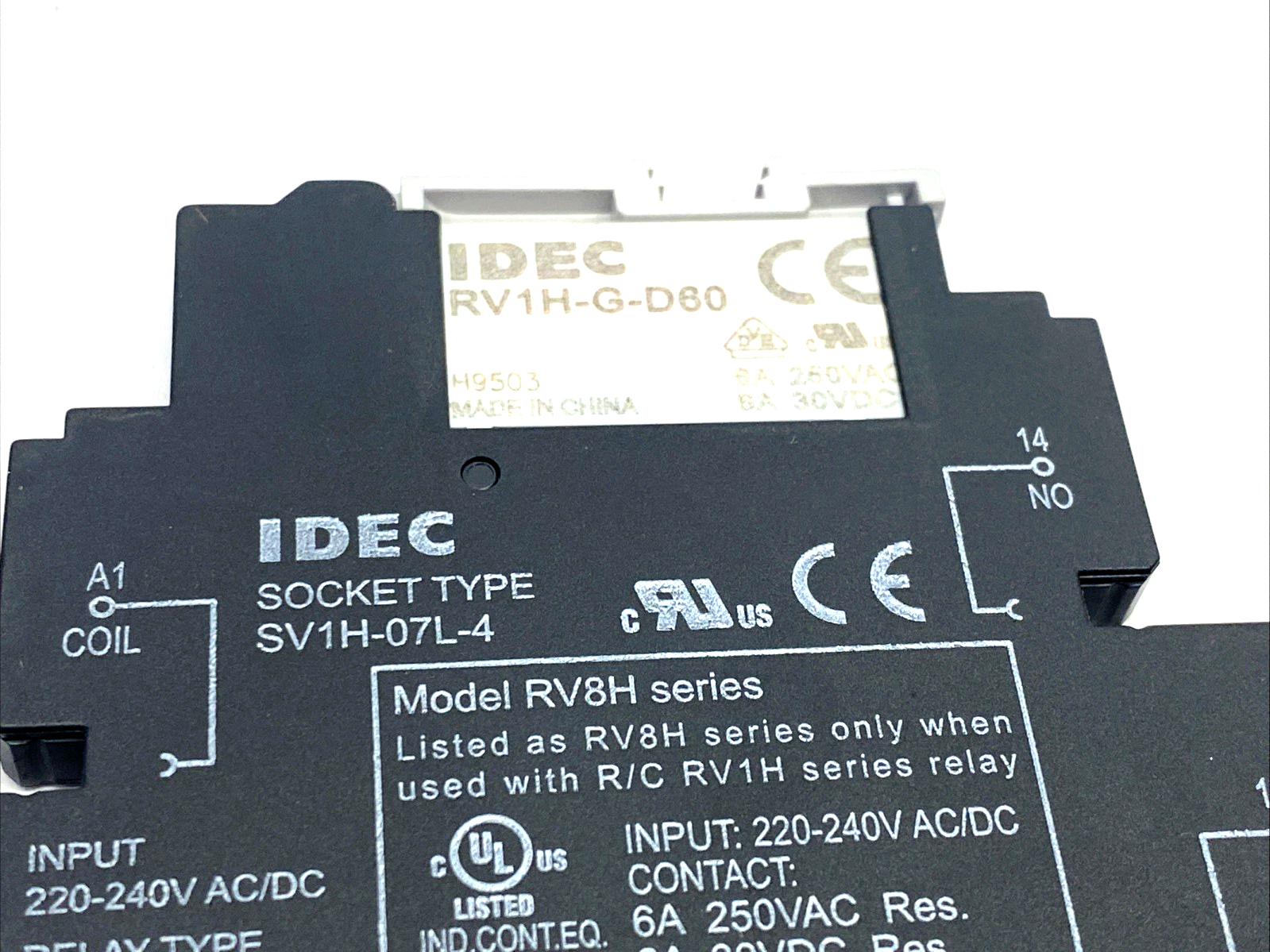 RV1H-G-D60 | IDEC Relay Interface, 6A 250VAC 30VDC SV1H-07L-4 Socket/Base - New – Open box - Maverick Industrial Sales