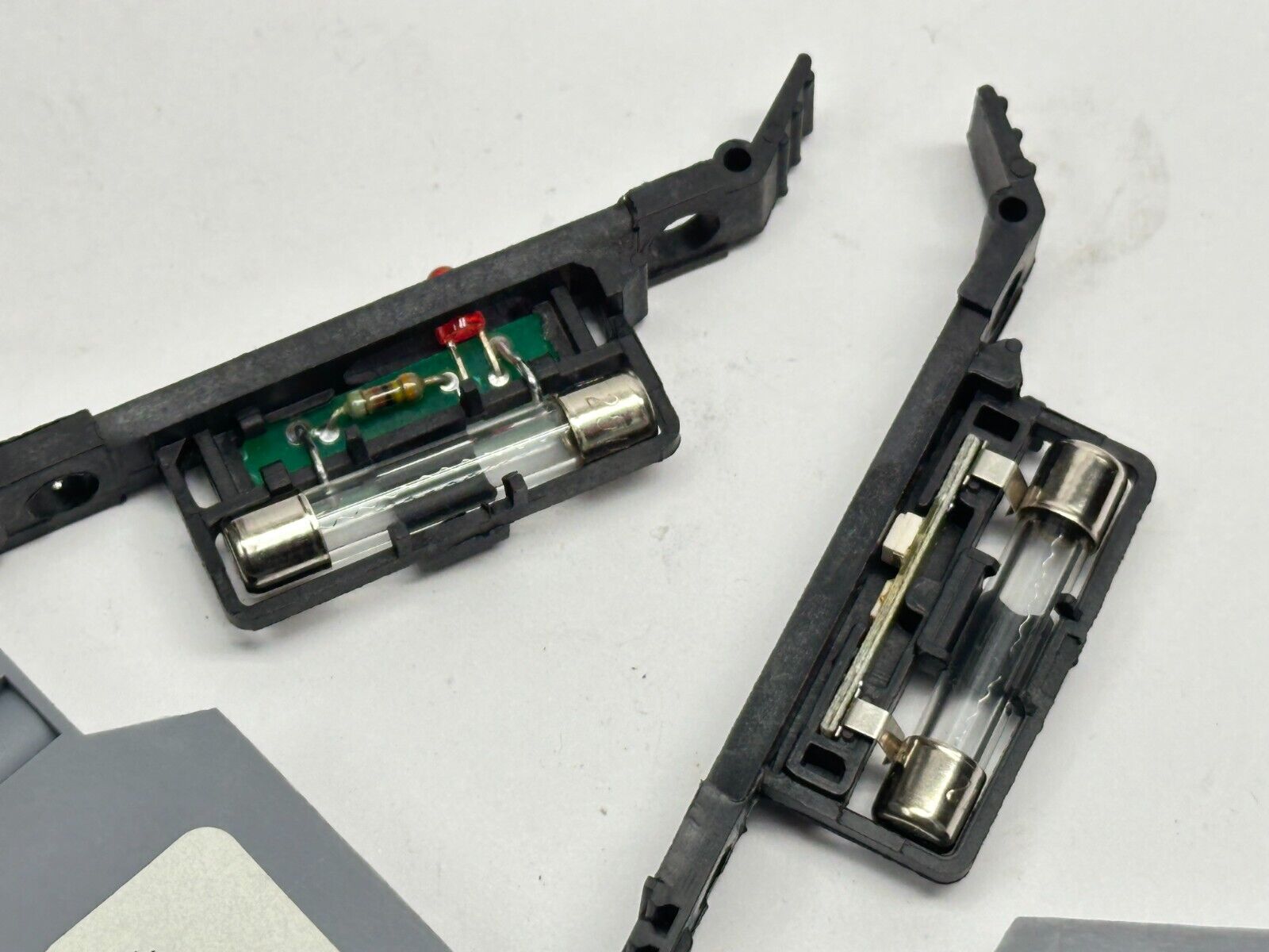 Morsettitalia S10H Euro S10-5H Fuse Holder DIN Rail Mount 30A 750V LOT OF 2 - Maverick Industrial Sales