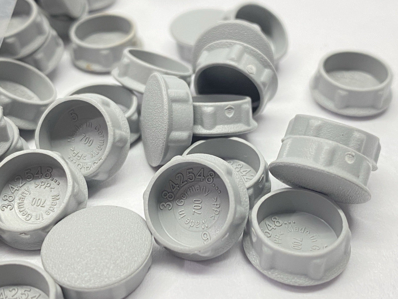 3 842 548 700 | Bosch Rexroth 3842548700 Cover Cap CAP D12 GREY LOT OF 100 - New – Open box - Maverick Industrial Sales