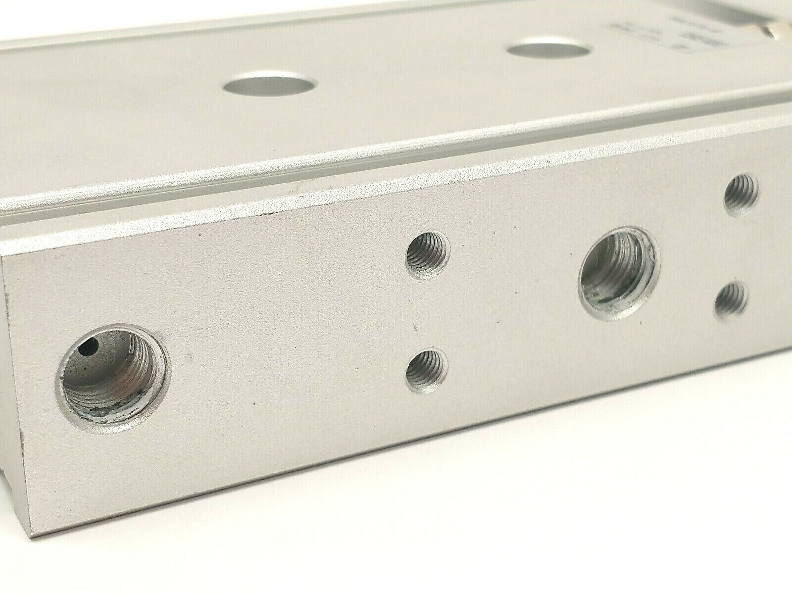 SMC CXSL25TN-40 Dual Rod Guided Cylinder 25mm Bore 40mm Stroke 1/8" NPT - Maverick Industrial Sales