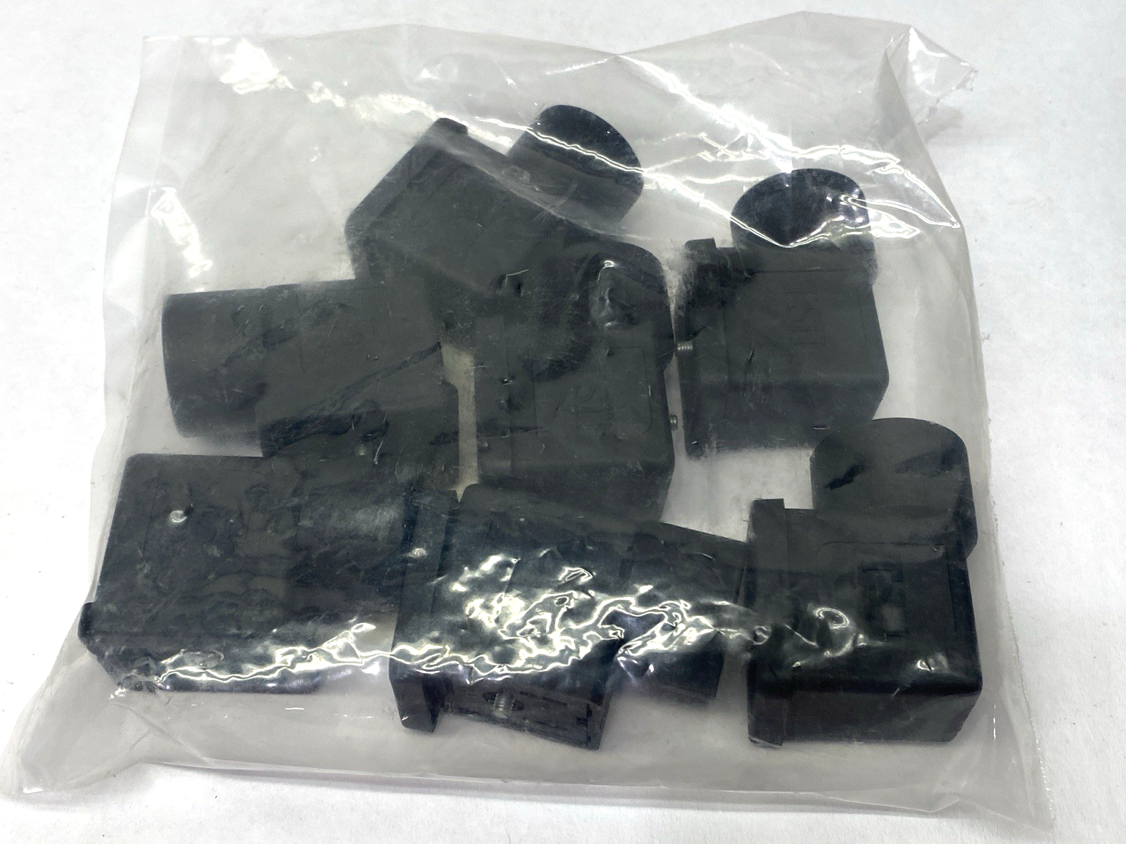 TSII 1252-1001 Black DIN Conduit Connector 1/2" 22mm Industrial Form LOT OF 7 - Maverick Industrial Sales