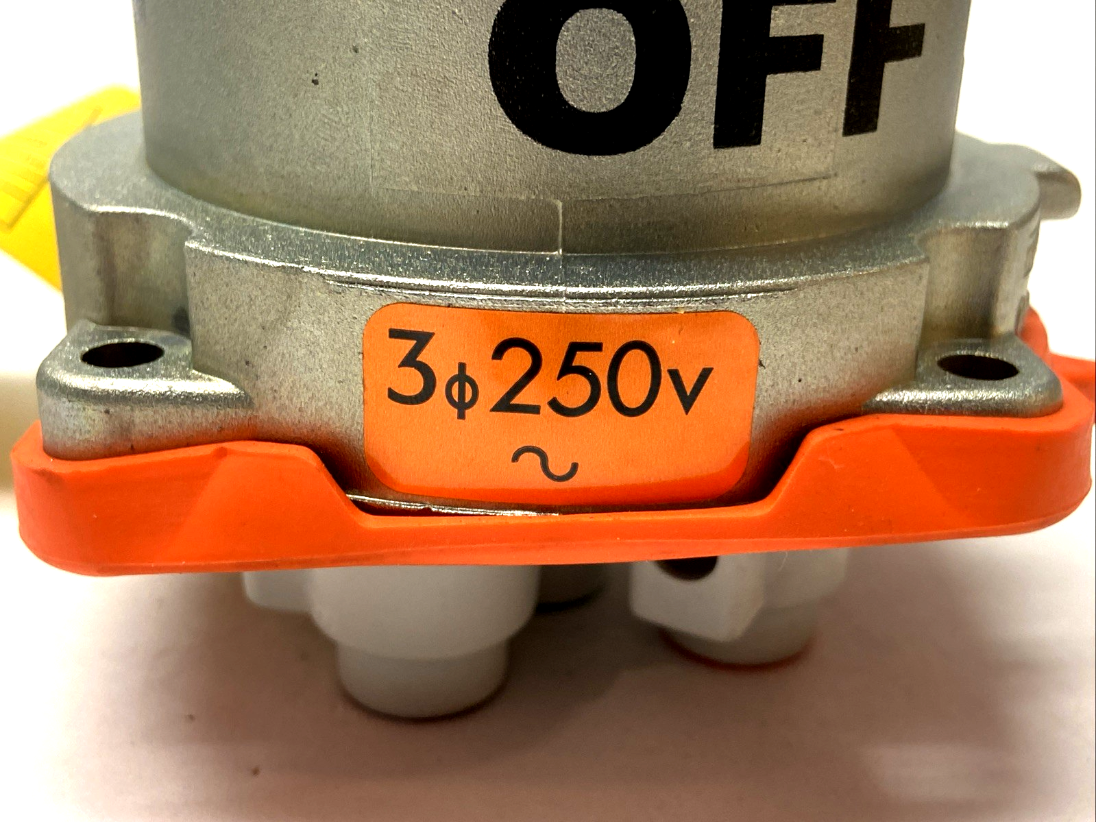 Meltric 37-68073 Inlet/Plug DS60 60A 3P+G 250Vac 7.5hp Type 3R - Maverick Industrial Sales