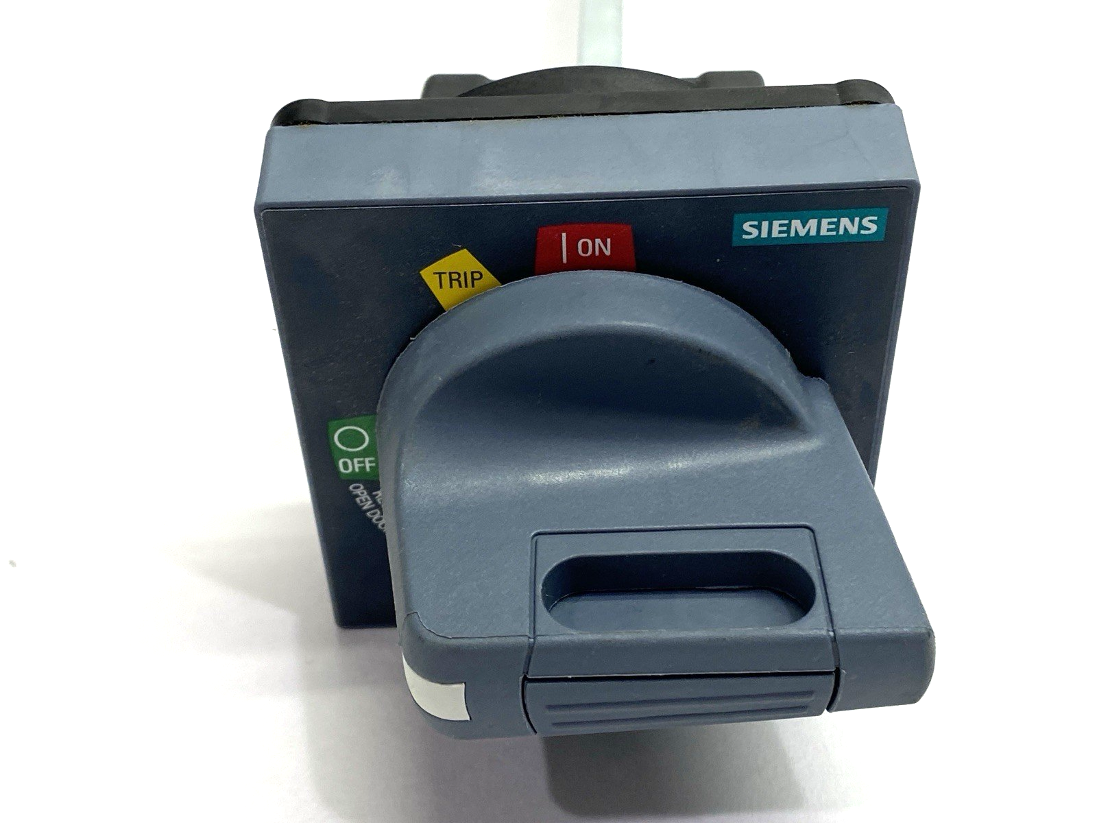 Siemens 3VA9137-0FK31 Door Mounted Rotary Operator - Maverick Industrial Sales