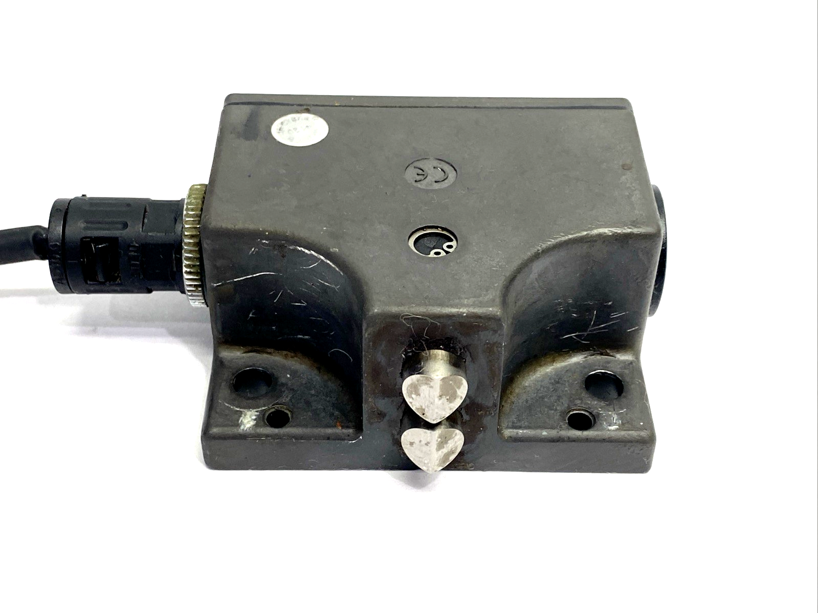 SN02D12-502-MC1688,082450 | Euchner SN02D12-502-MC1688 2-Plunger Mechanical Limit Switch 082450 - Used - Maverick Industrial Sales