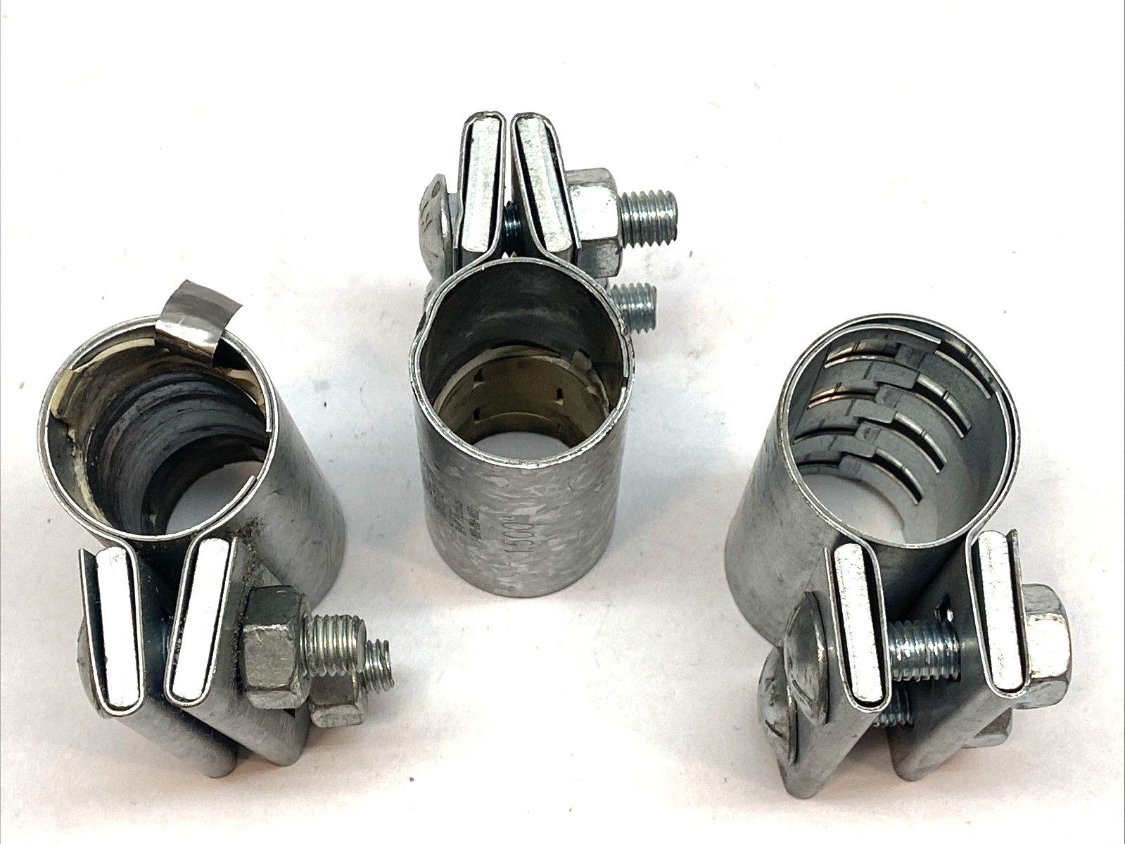 1.500" | HP 2 Bolt Compression Coupling 1.5" OD 4" Length LOT OF 3 - Used - Maverick Industrial Sales